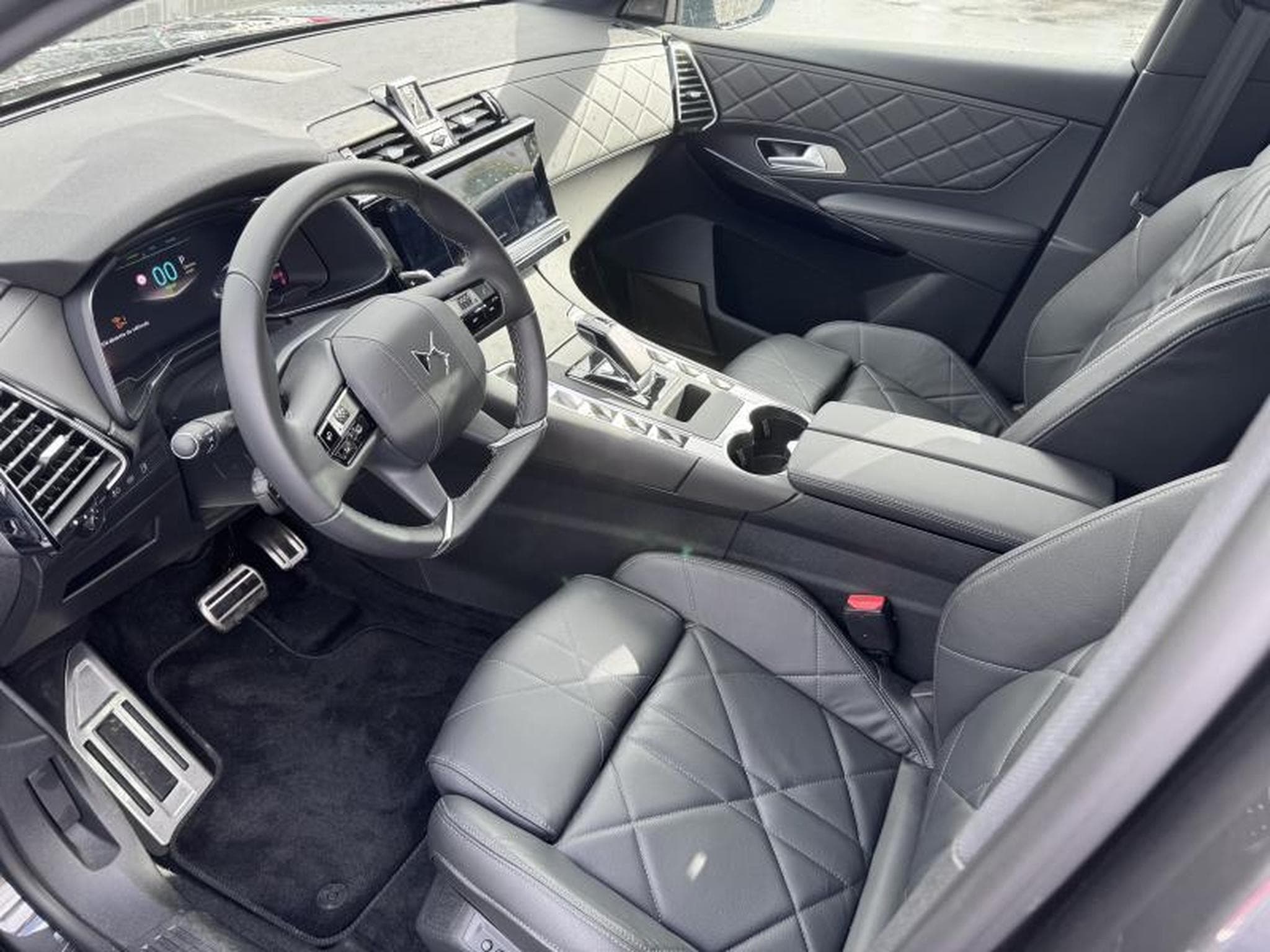 DS Automobiles DS7 7 E-Tense RIVOLI 300 (2024) - Photo 10