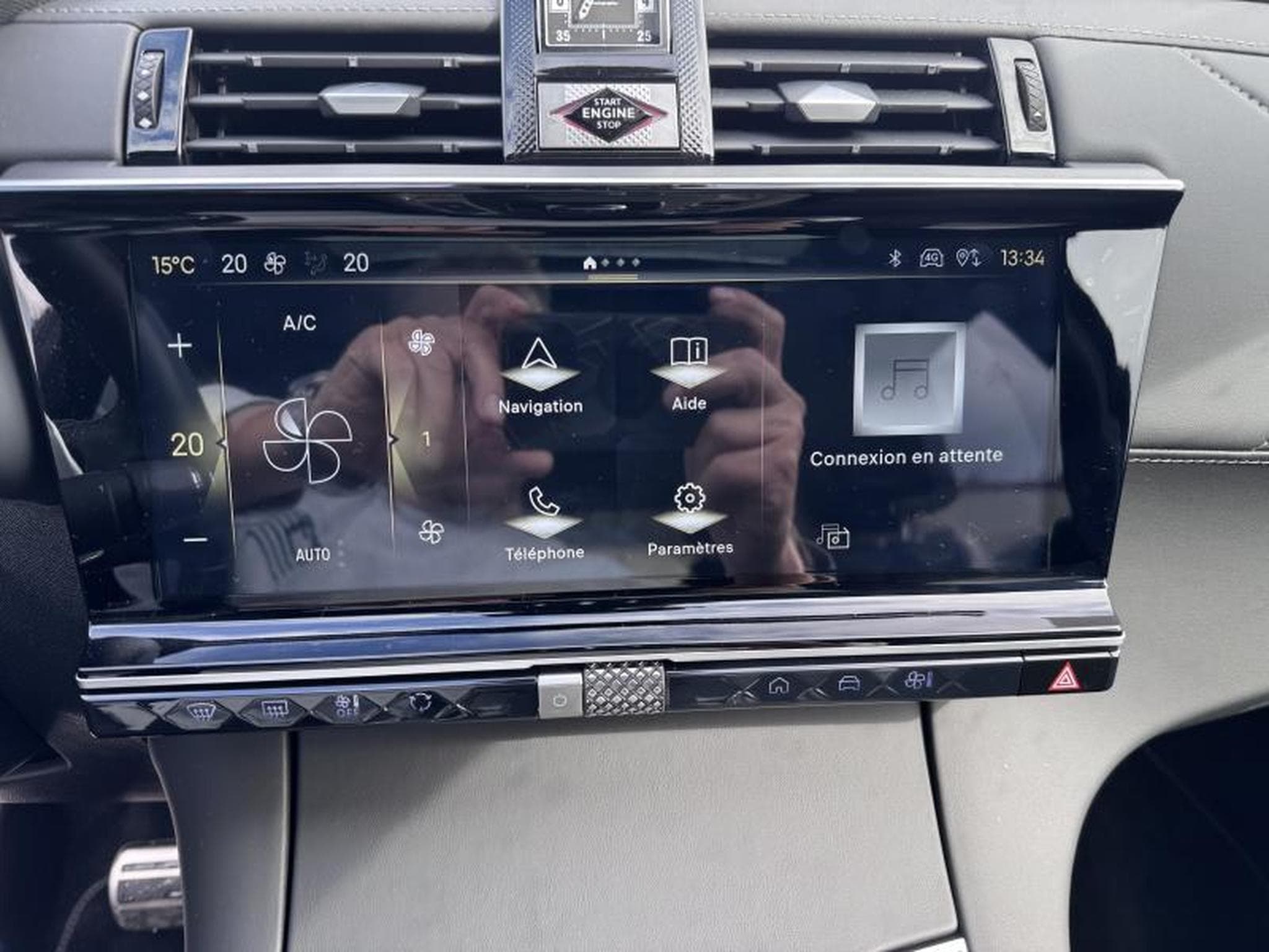 DS Automobiles DS7 7 E-Tense RIVOLI 300 (2024) - Photo 15