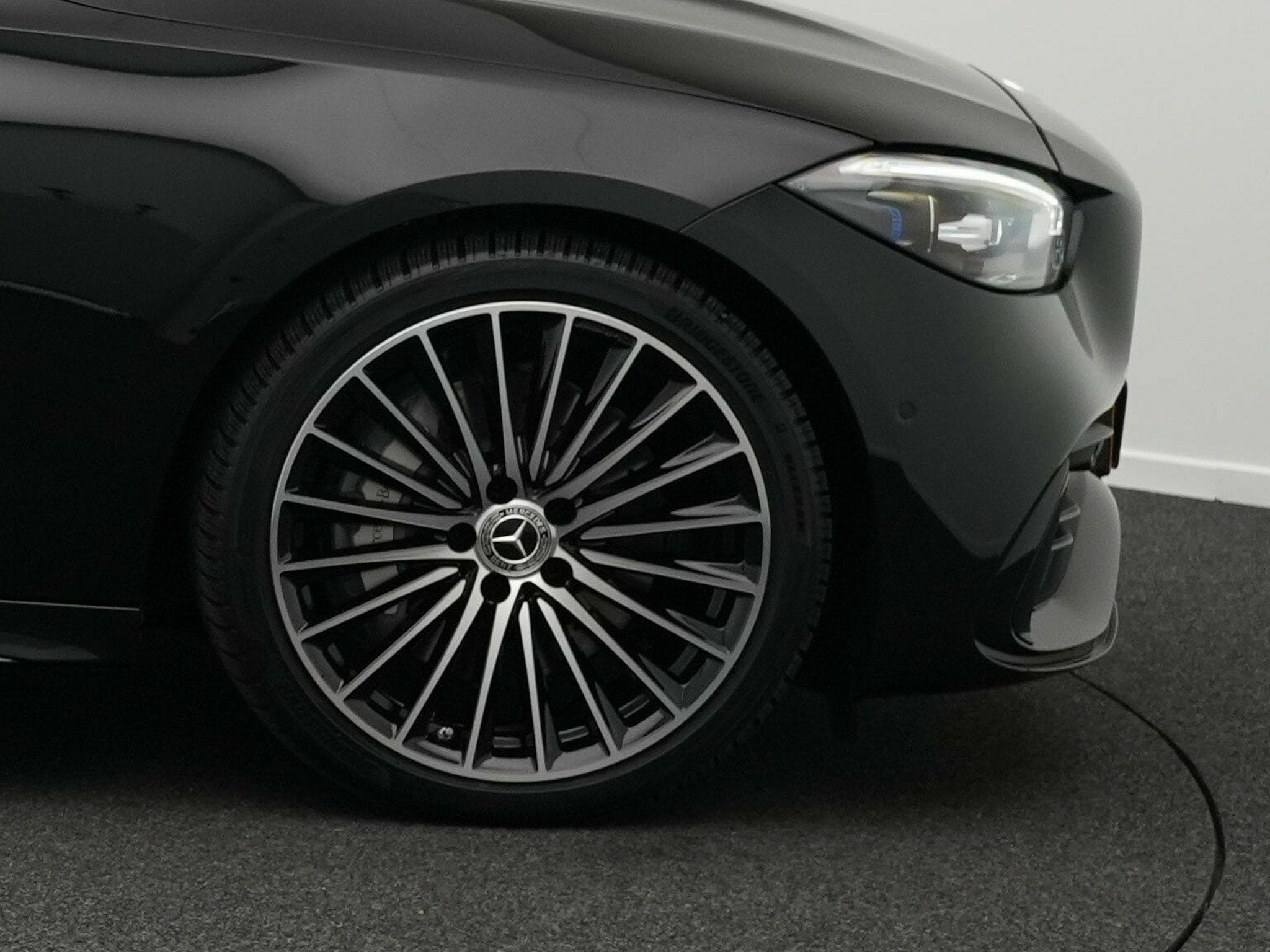 Mercedes C 200 d T-Modell AMG-Line Premium (2025) - Photo 8