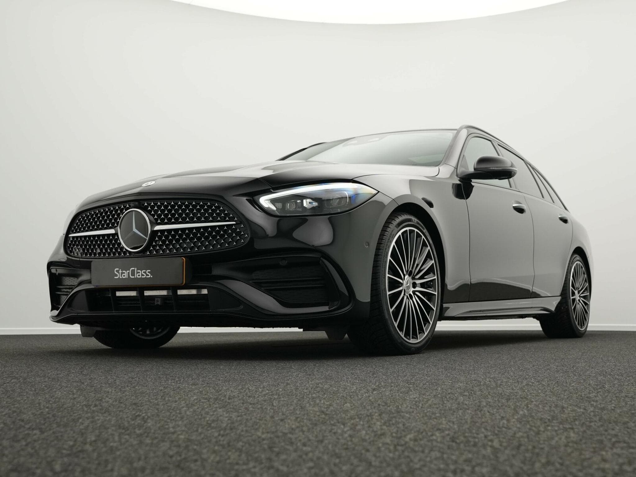 Mercedes C 200 d T-Modell AMG-Line Premium (2025) - Photo 10