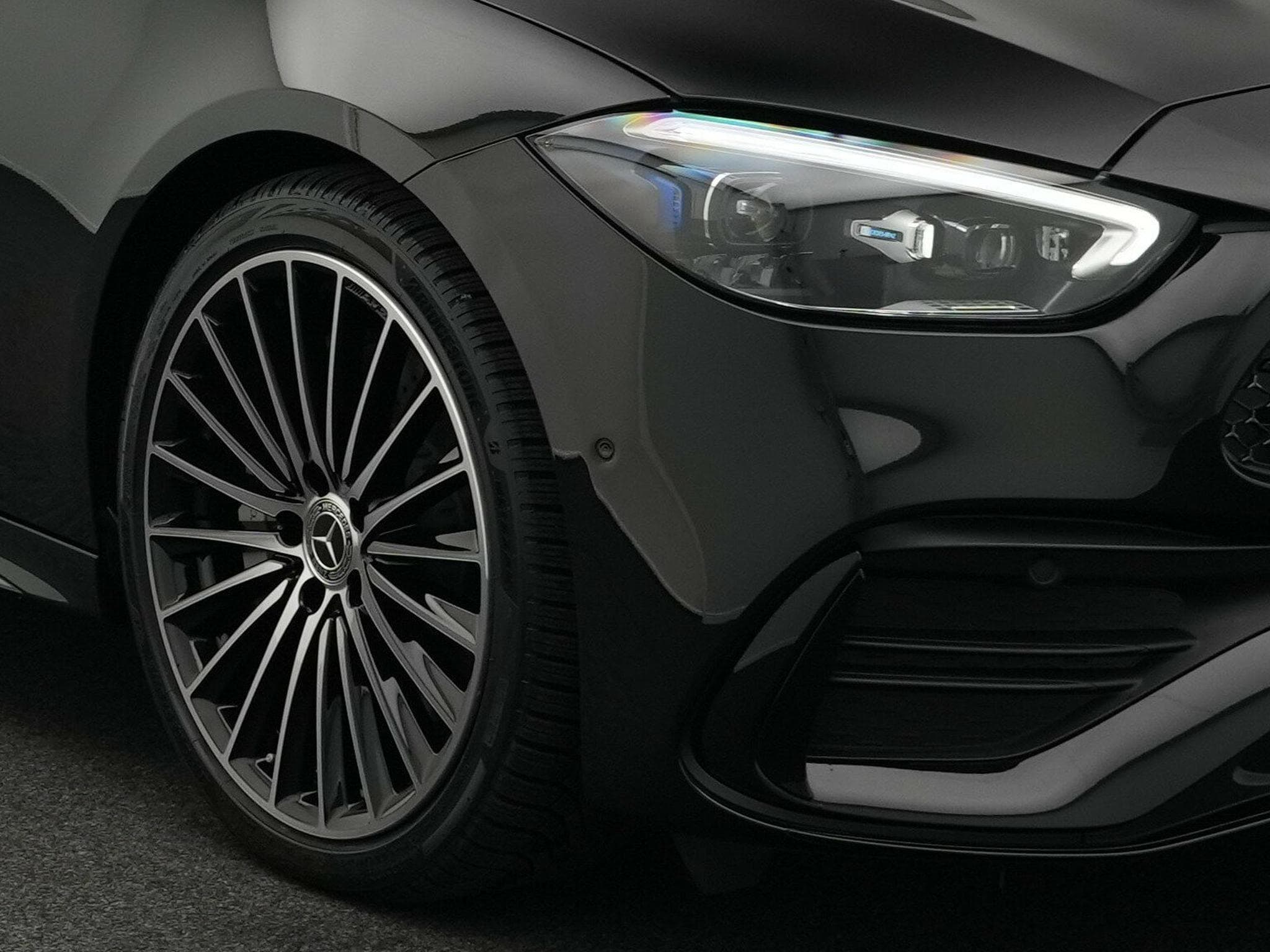 Mercedes C 200 d T-Modell AMG-Line Premium (2025) - Photo 9
