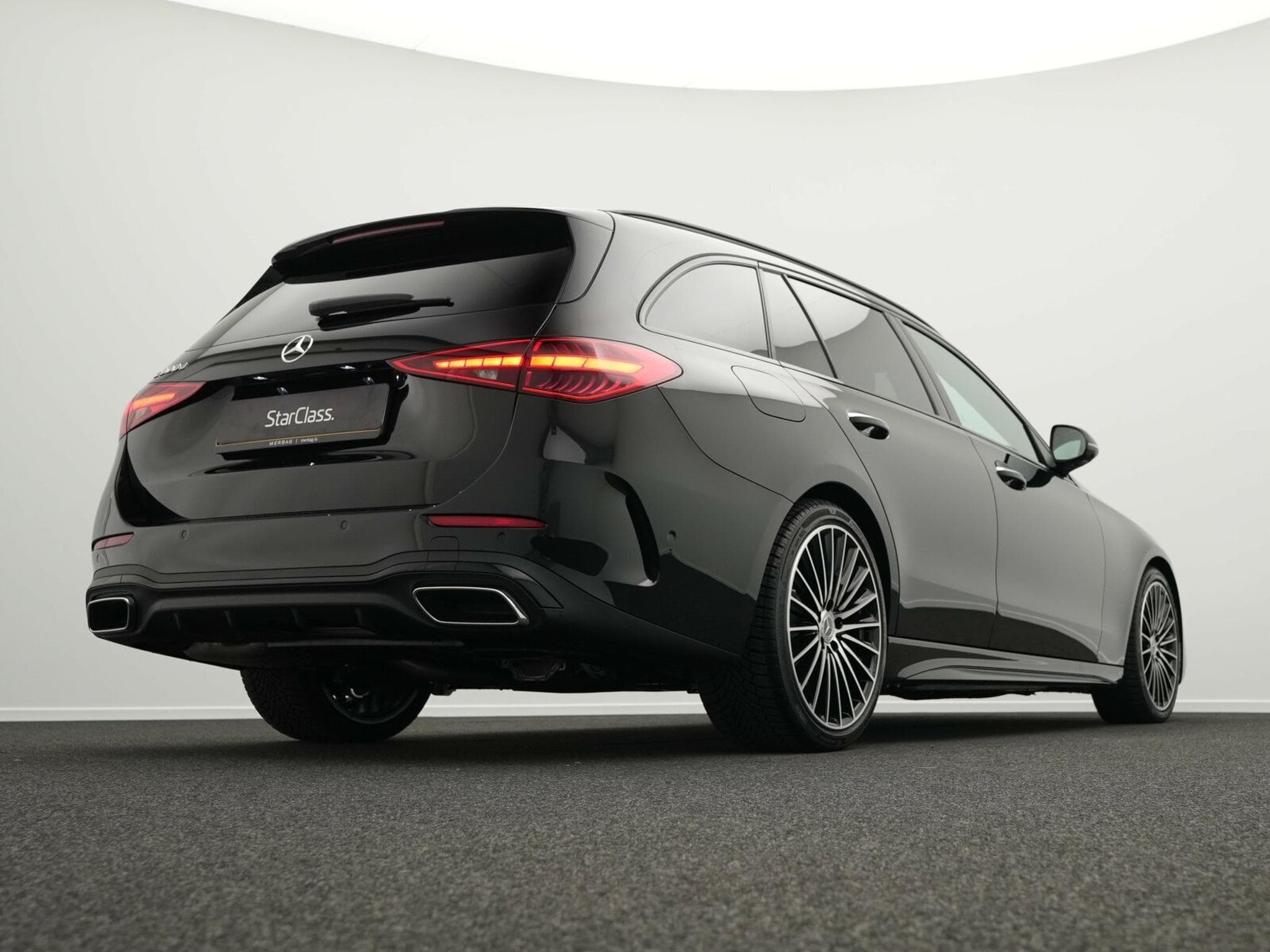Mercedes C 200 d T-Modell AMG-Line Premium (2025) - Photo 11