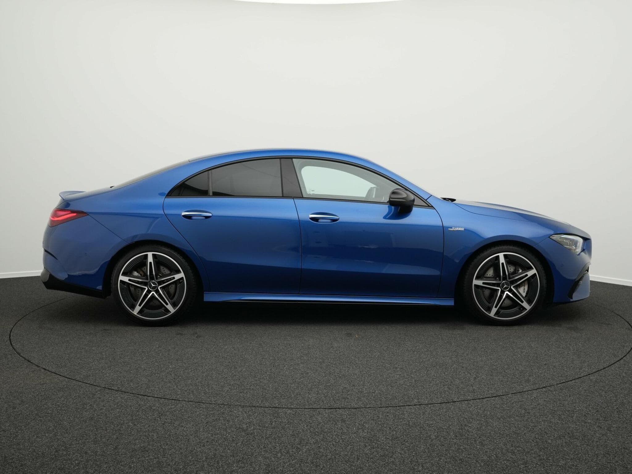 Mercedes CLA 35 AMG 4MATIC Cp Multi+Kamera+Totw+MBUX+Ambi (2024) - Photo 5