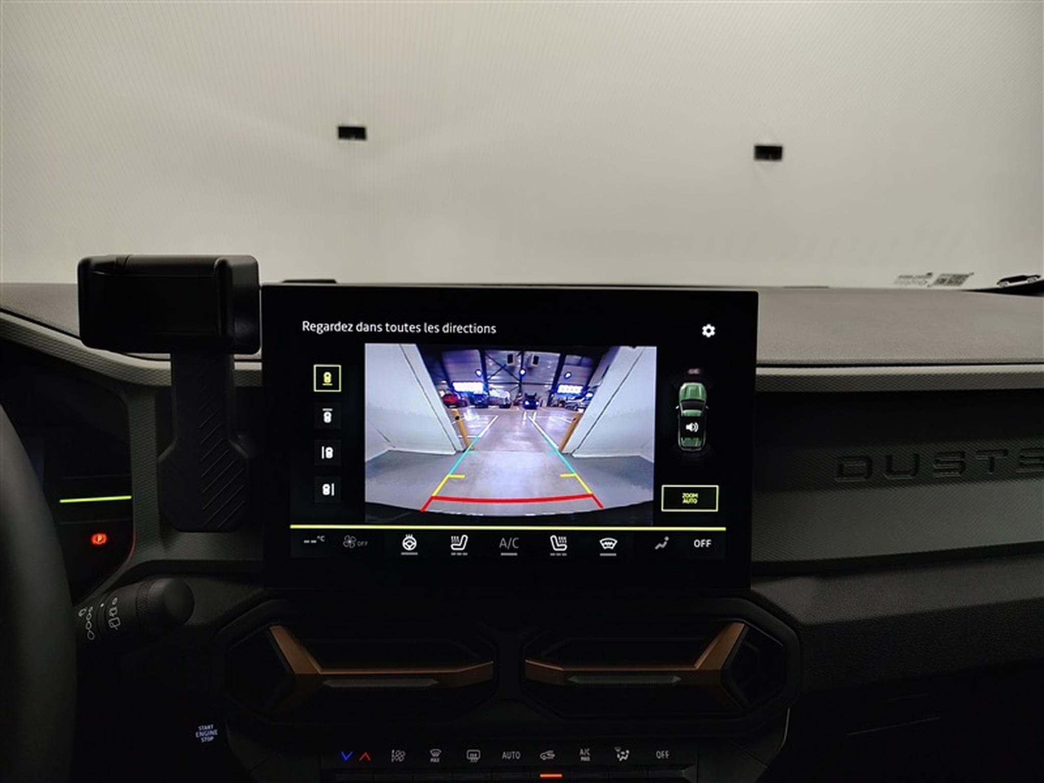 Dacia Duster Mild Hybrid 140cv Extreme NAVI / CARPLAY / FULL LED / CAMERA (2026) - Foto 16