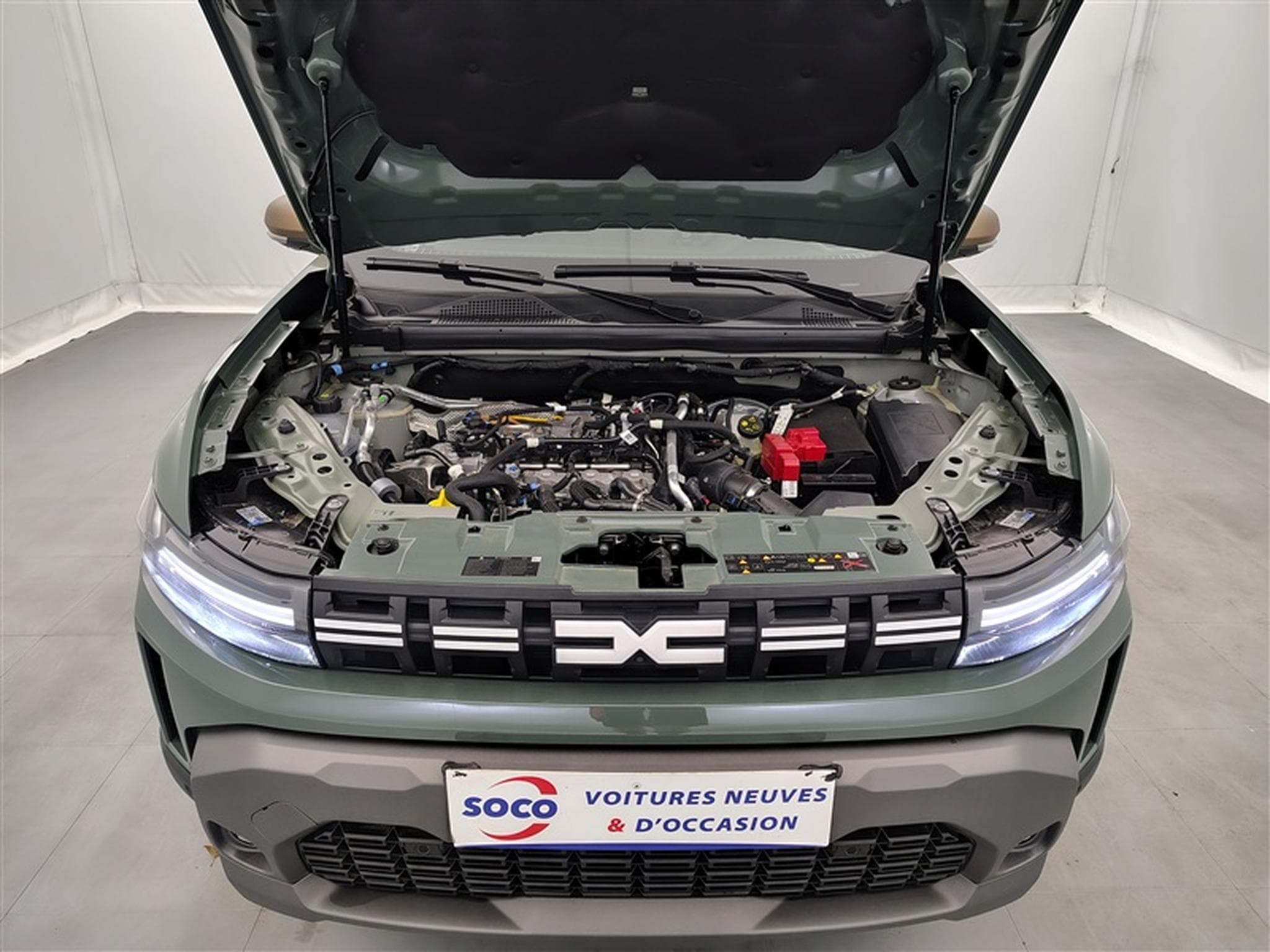 Dacia Duster Mild Hybrid 140cv Extreme NAVI / CARPLAY / FULL LED / CAMERA (2026) - Foto 17
