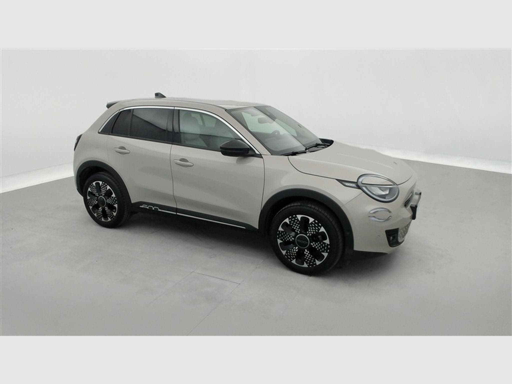 Fiat 600 1.2 Hybrid 110Cv eDCT6 La Prima (2025) - Foto 24