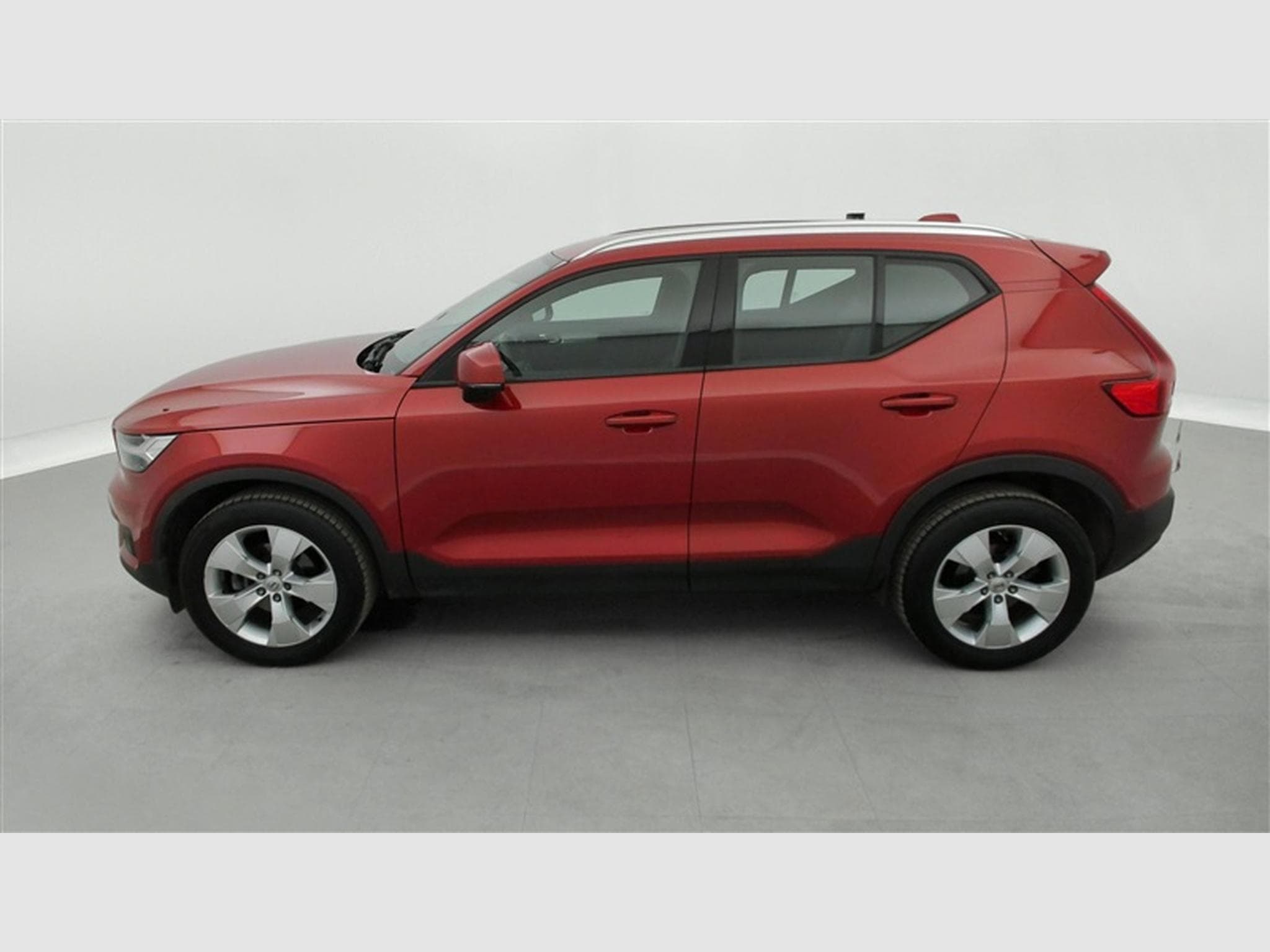Volvo XC40 1.5 T2 129cv Geartronic Momentum NAVI / FULL LED / CAMERA (2020) - Photo 3