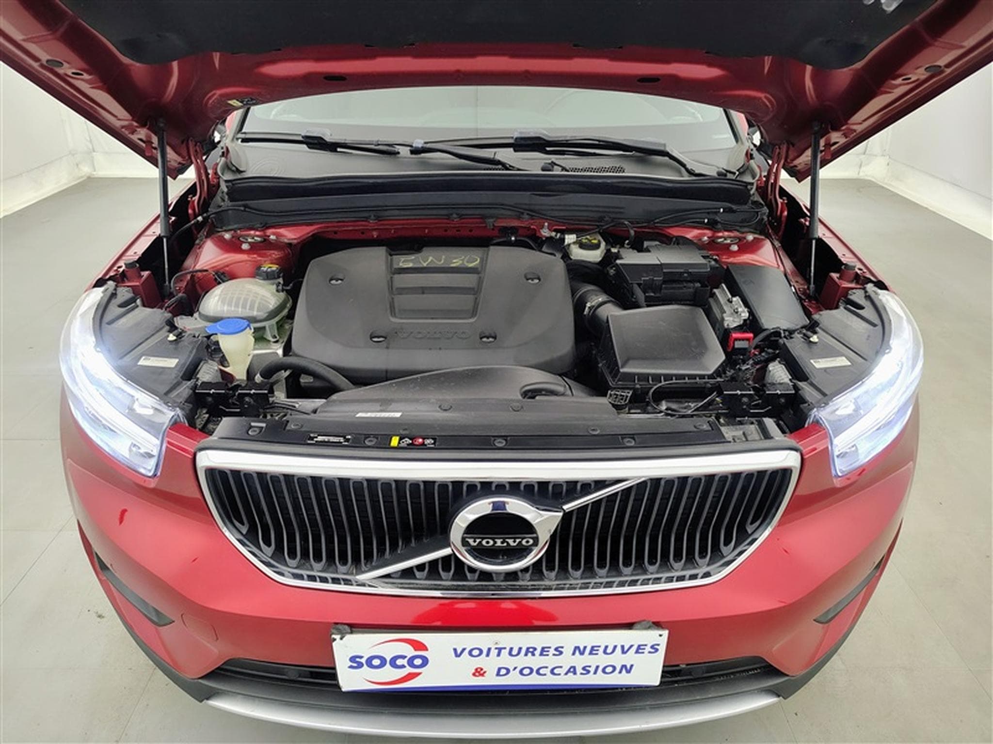 Volvo XC40 1.5 T2 129cv Geartronic Momentum NAVI / FULL LED / CAMERA (2020) - Photo 20