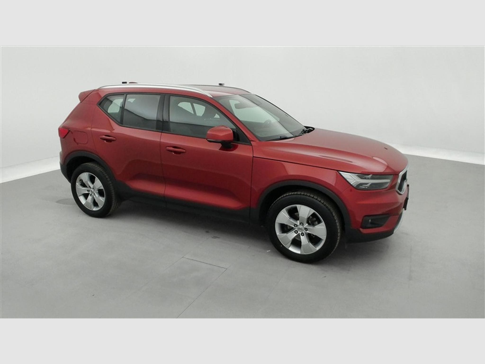 Volvo XC40 1.5 T2 129cv Geartronic Momentum NAVI / FULL LED / CAMERA (2020) - Photo 24