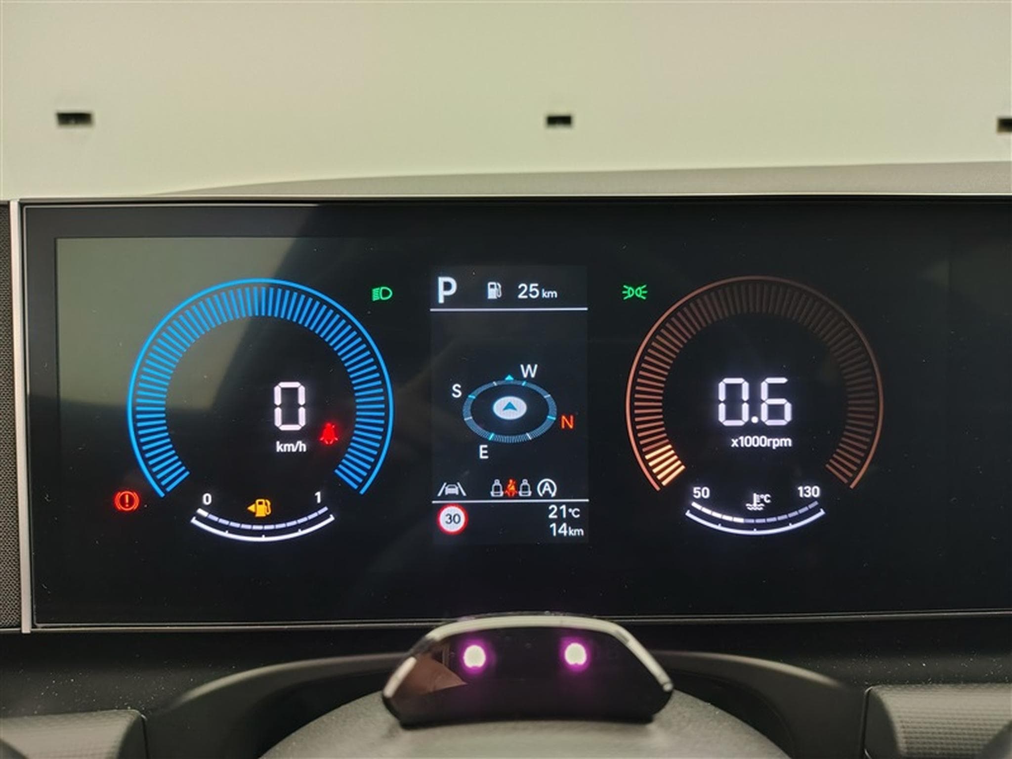 Hyundai Tucson 1.6 T-GDi 150cv DCT Feel CARPLAY / FULL LED / CAMERA (2026) - Photo 10