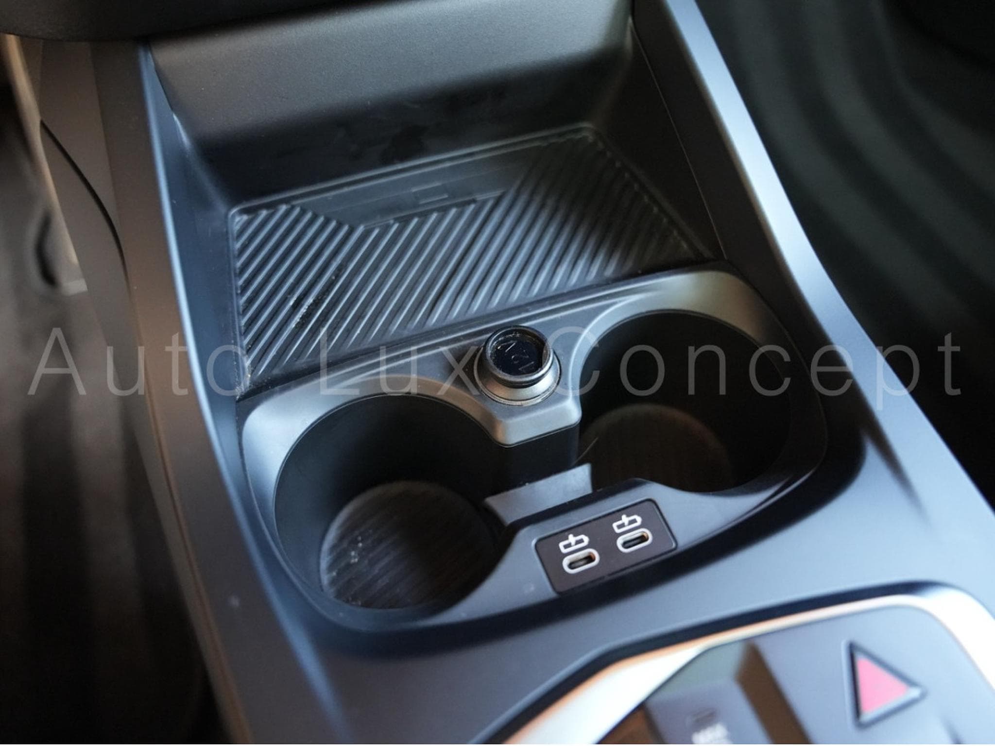 BMW 120 d M Sport (2024) - Photo 21