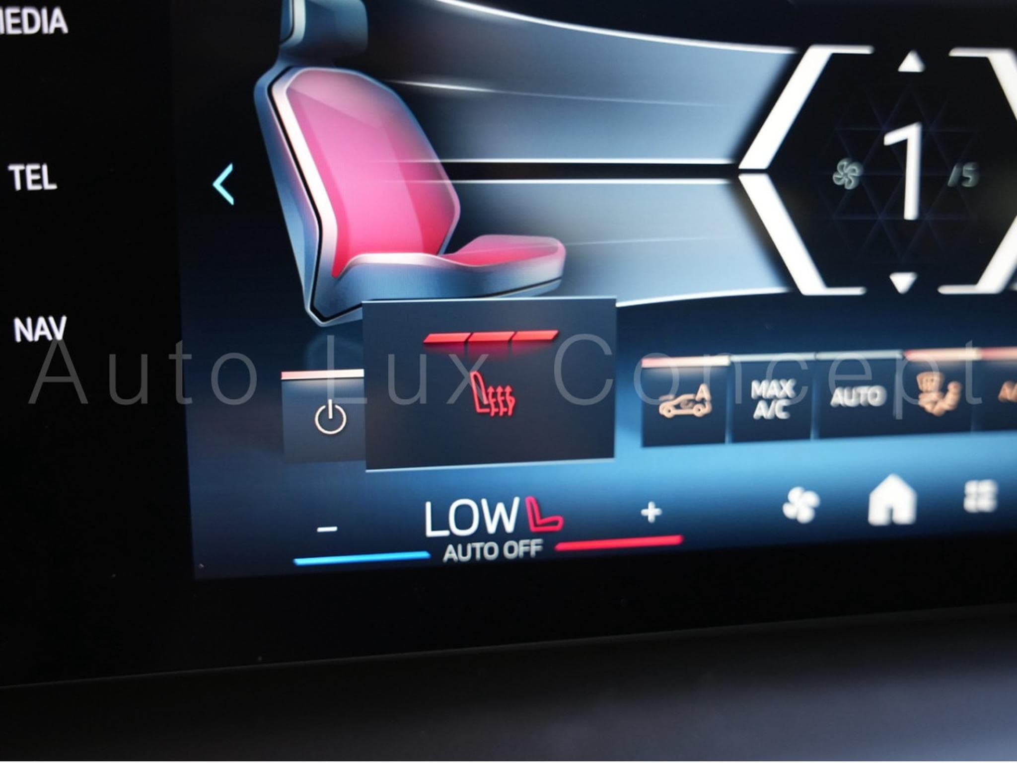 BMW 120 d M Sport (2024) - Photo 20
