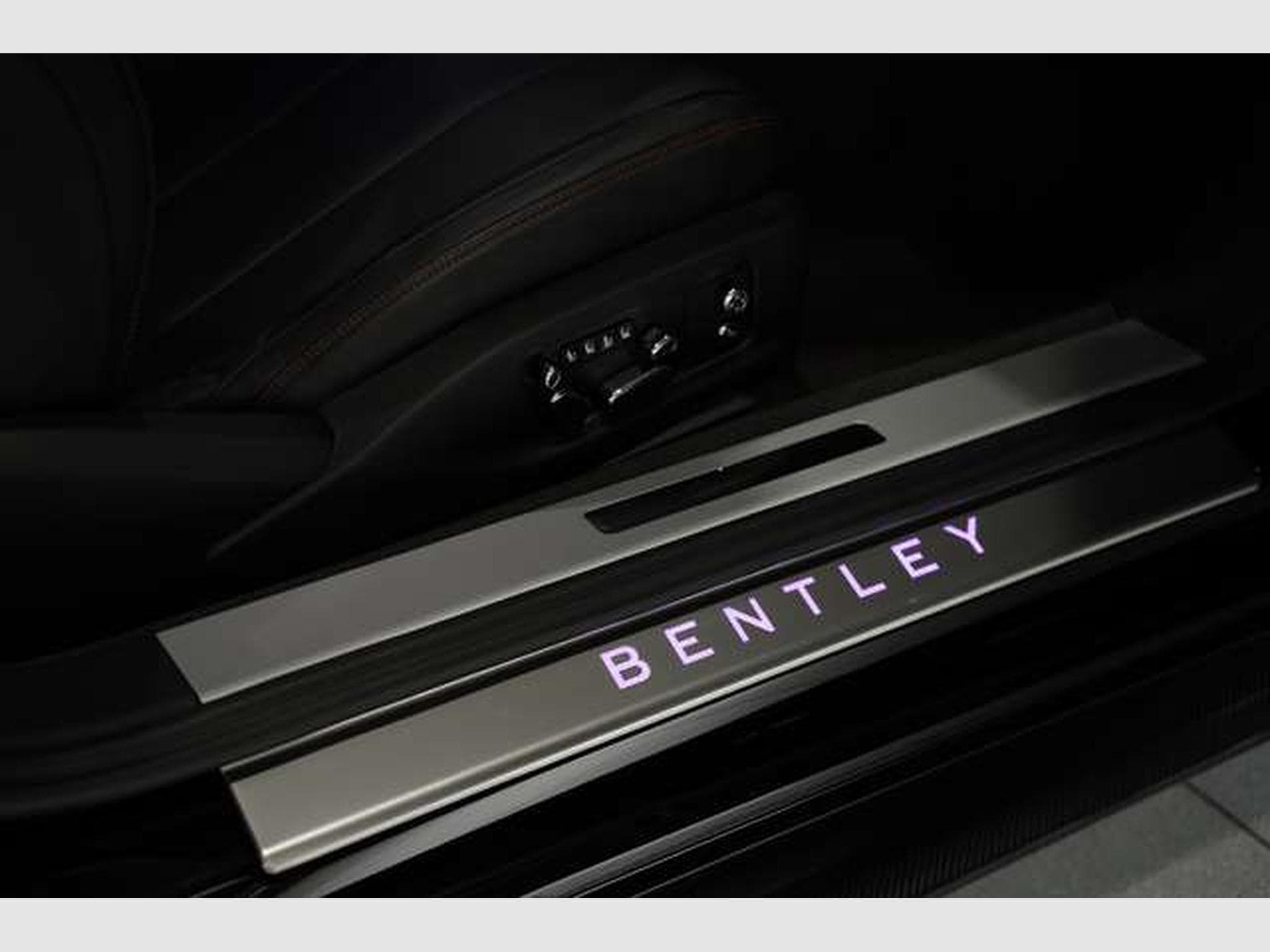 Bentley Continental GT V8 *Mulliner *Blackline *Carbon (2022) - Foto 22