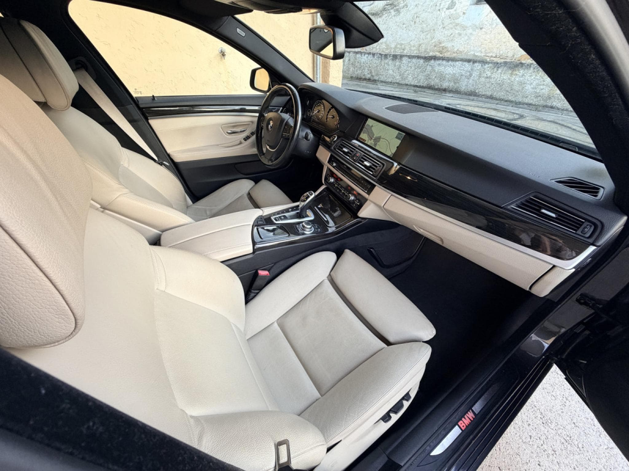 BMW 535 d xDrive Camera Head-UP 313CV (2012) - Photo 6