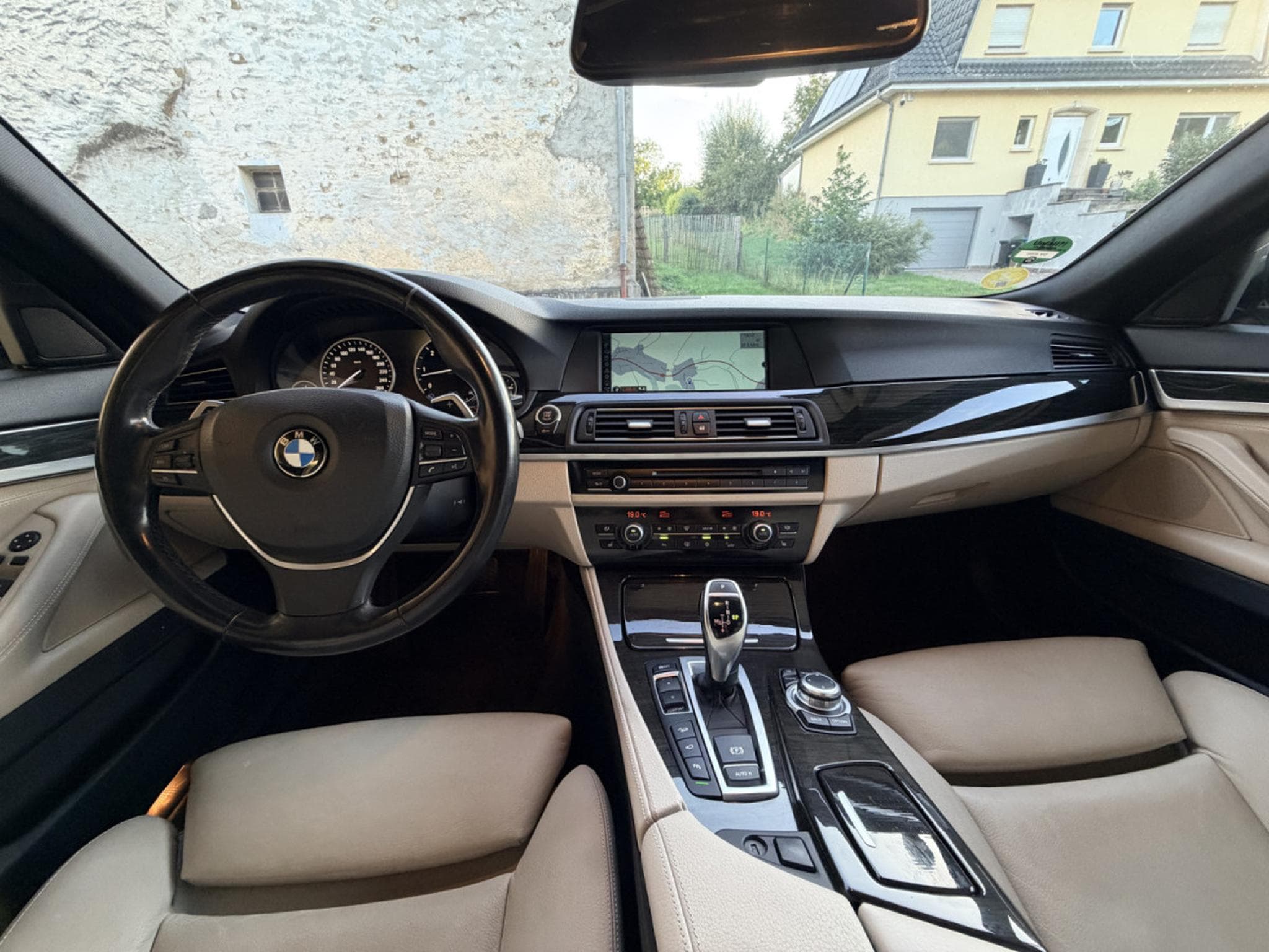 BMW 535 d xDrive Camera Head-UP 313CV (2012) - Photo 12