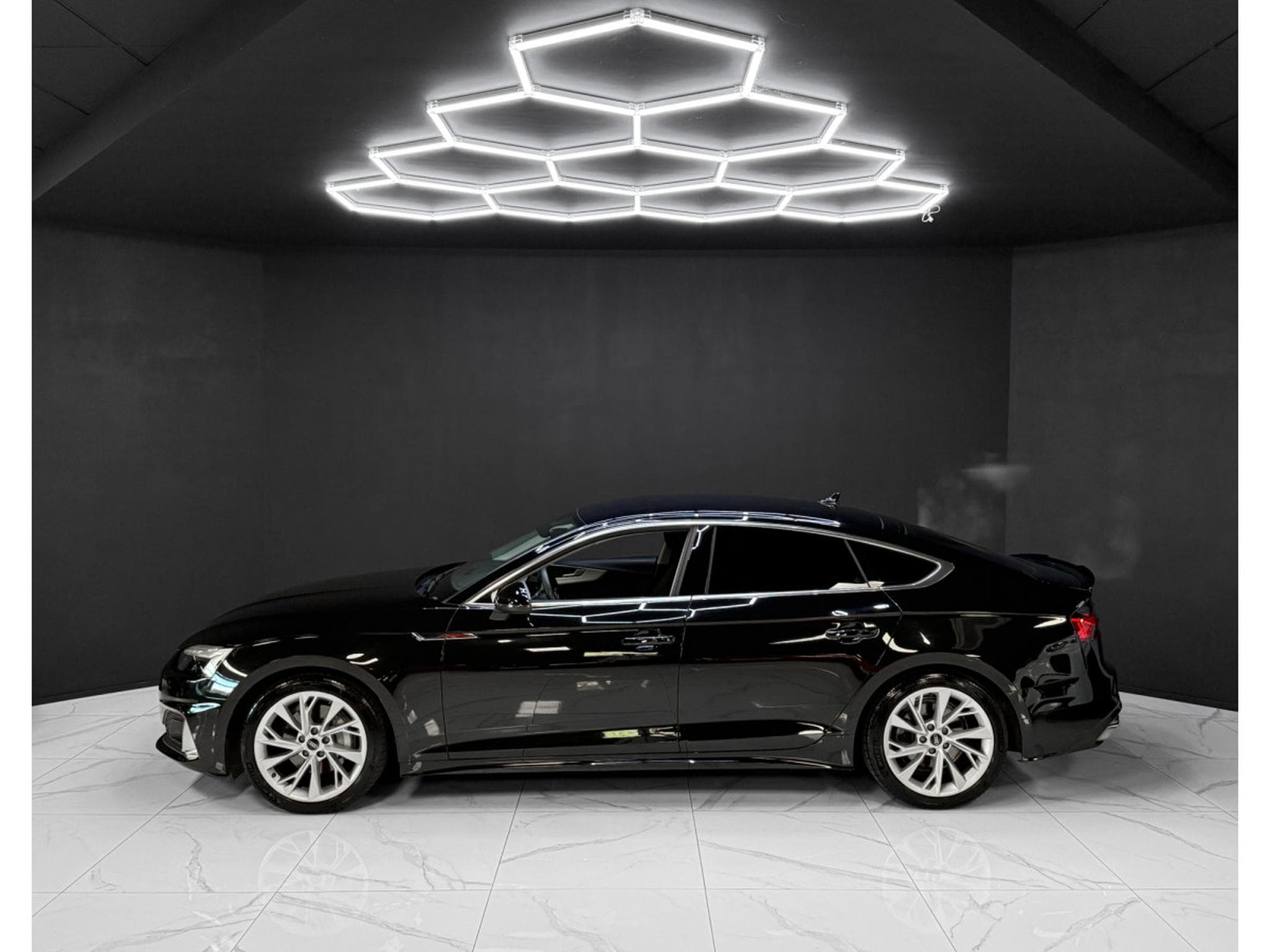 Audi A5 Sportback 40 TDI - Warranty 2027 (2024) - Photo 2
