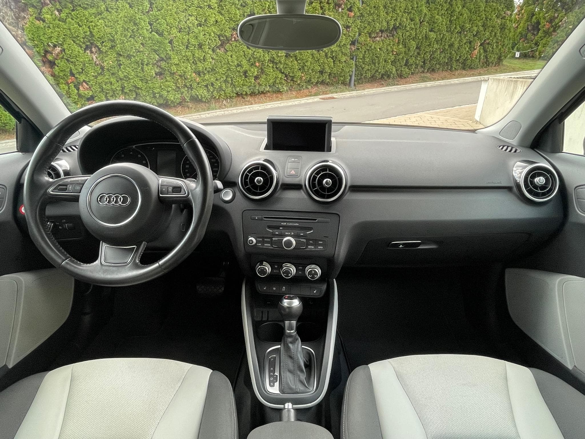 Audi A1 1.4 TFSI S-tronic (2011) - Photo 6