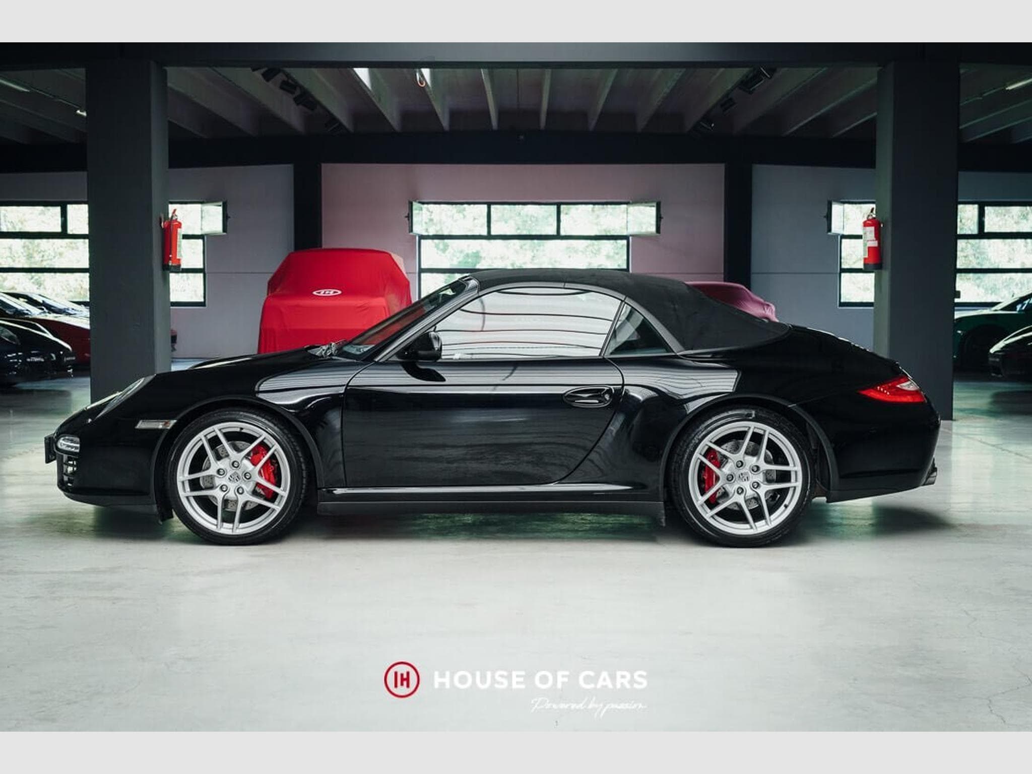 Porsche 911 997.2 CARRERA 4S CABRIOLET MANUAL - JUST SERVICED (2010) - Photo 10