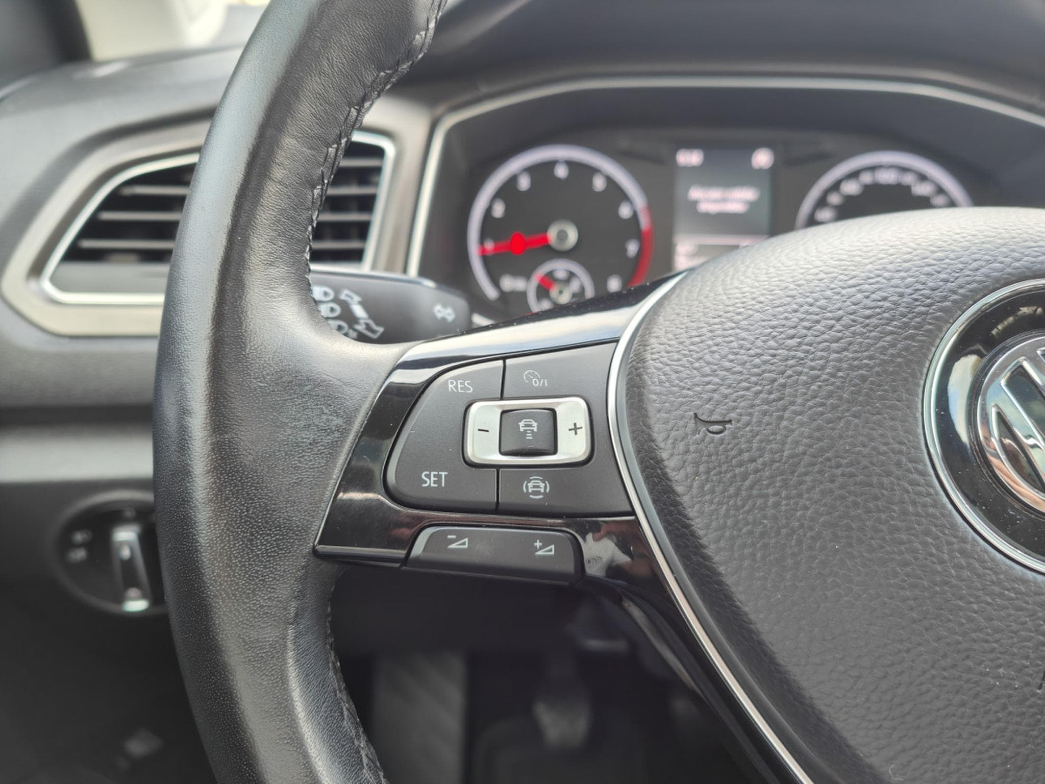 VW T-Roc 1.5 TFSI CARPLAY GPS TOIT OUVRANT BLUETOOTH CAMERA (2019) - Foto 15