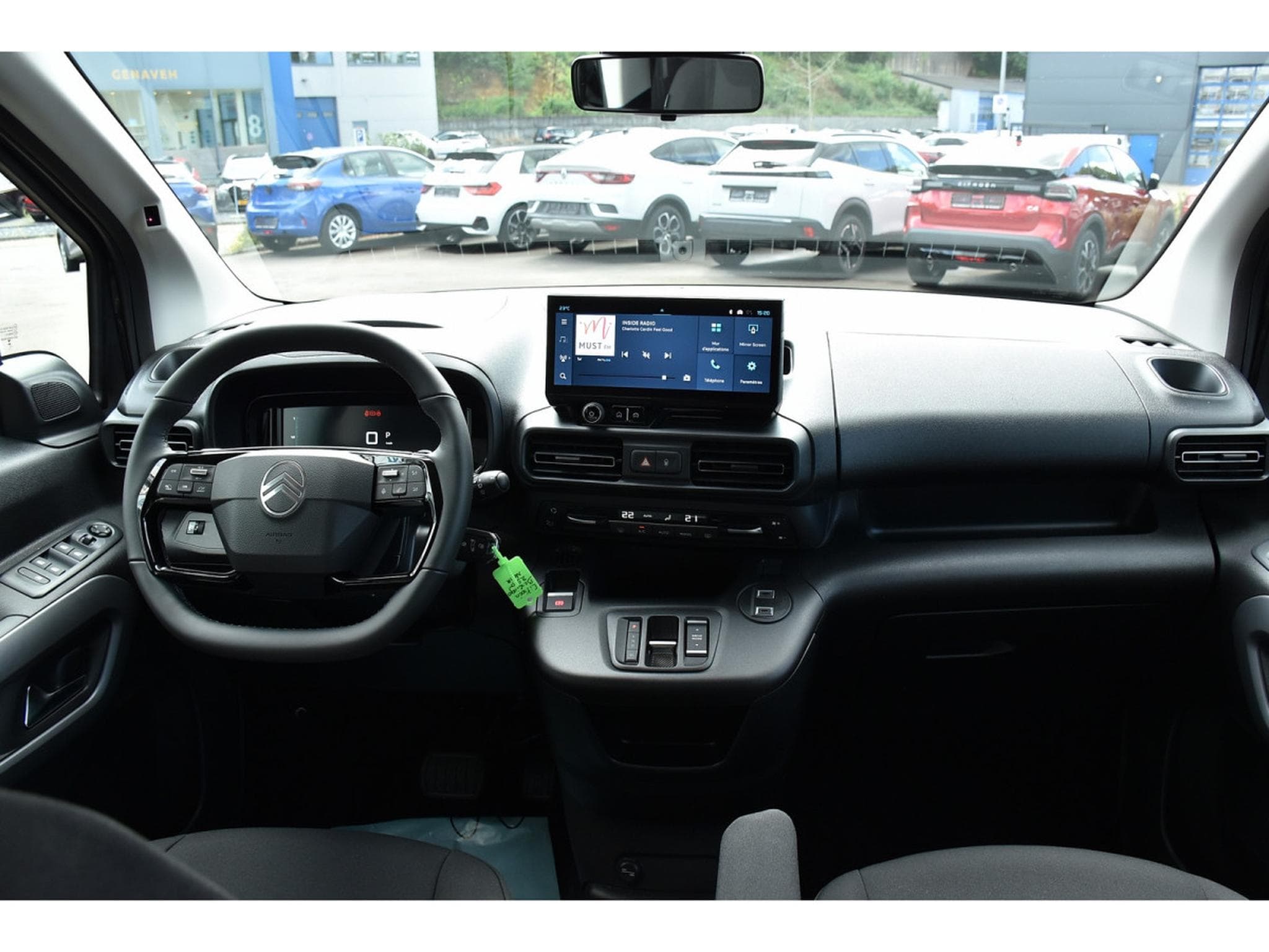 Citroën Berlingo 1.5 BlueHDI 130 EAT8 5 Pl. REGUL SMARTPHONE LED NEUF (2026) - Foto 8