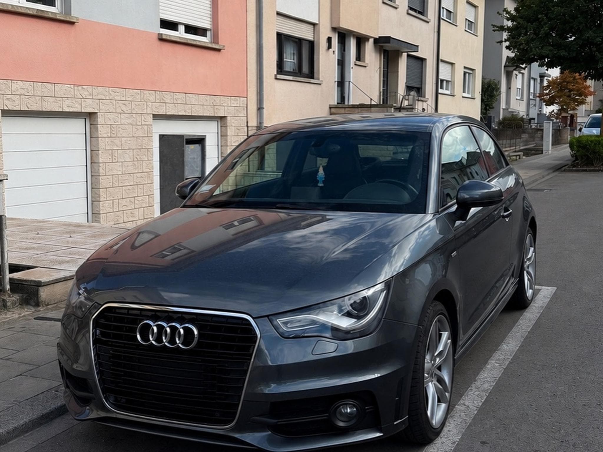 Audi A1 S-line (2010) - Photo 1