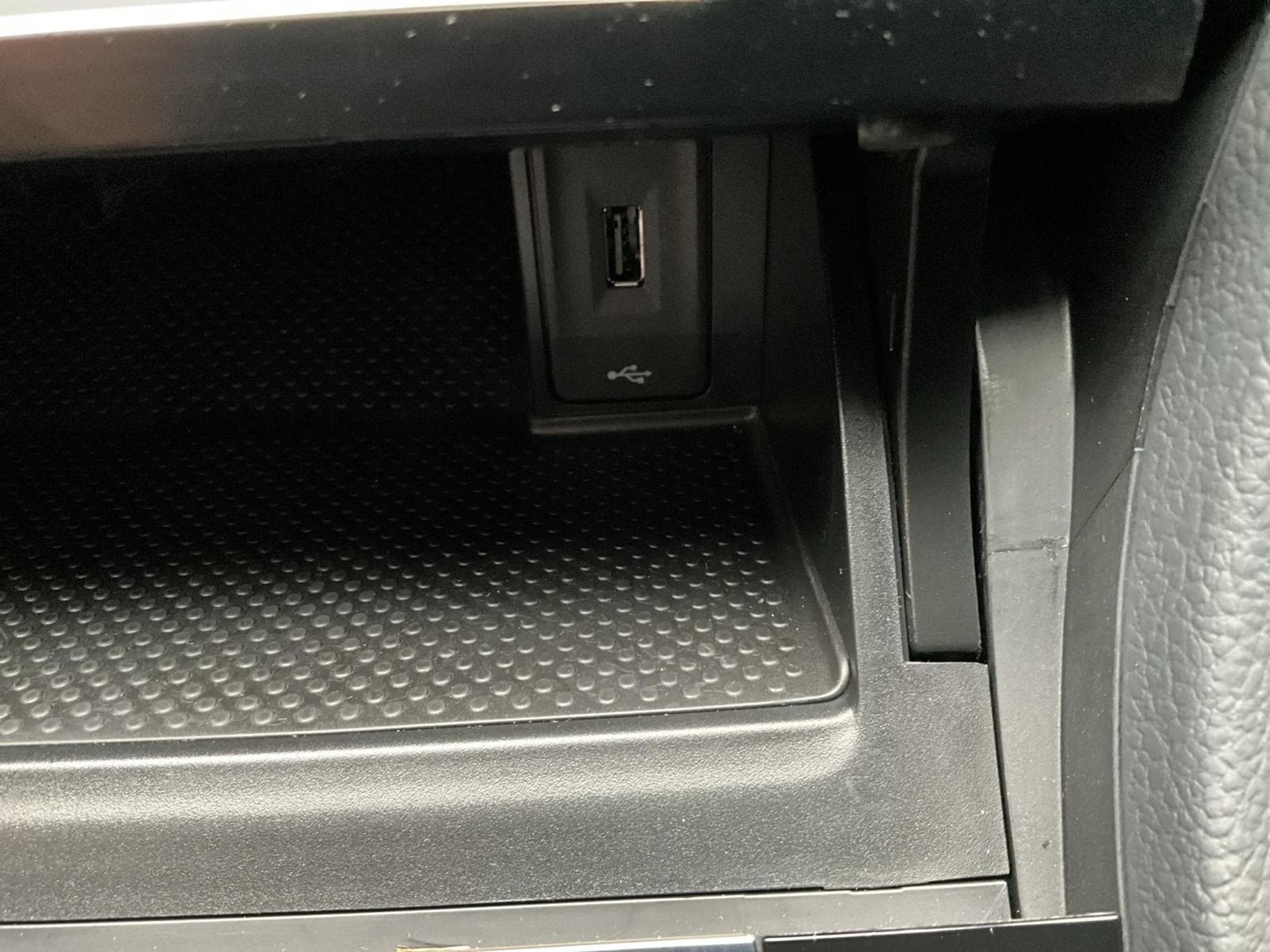 VW Golf GTI-TCR+DSG+Led+LM19+P.Travel+Keyless+Navi+Pano (2020) - Photo 19