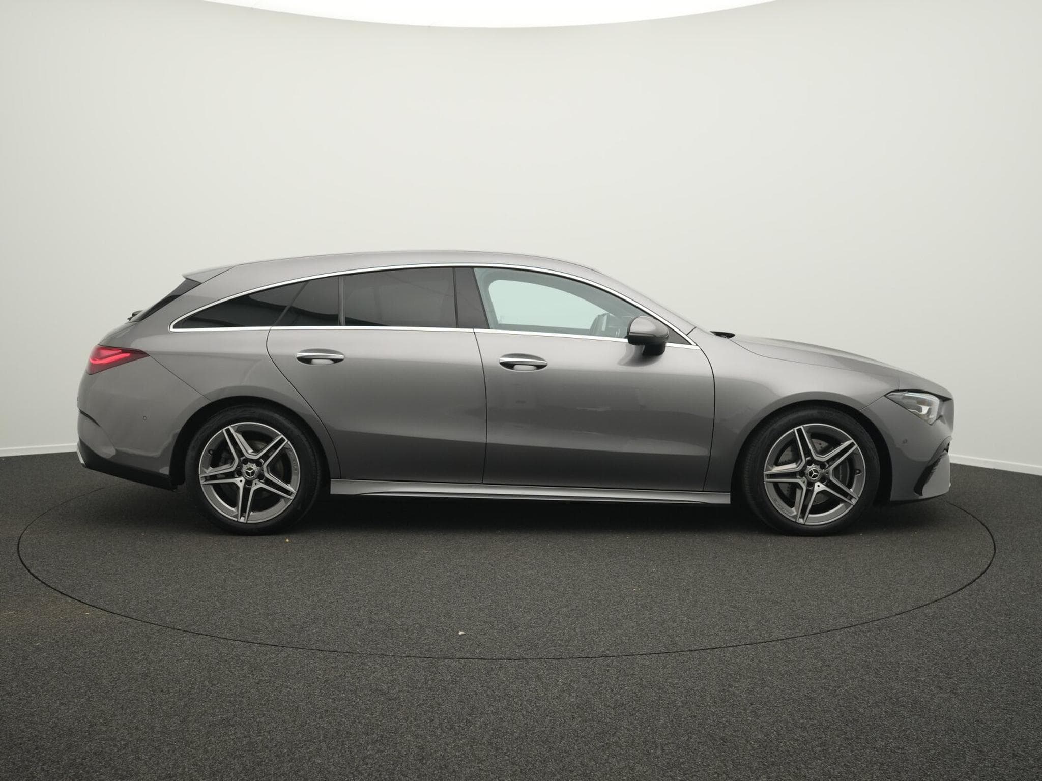 Mercedes CLA 220 CLA 220 d Shooting Brake AMG-Line Advanced Plus (2025) - Photo 5
