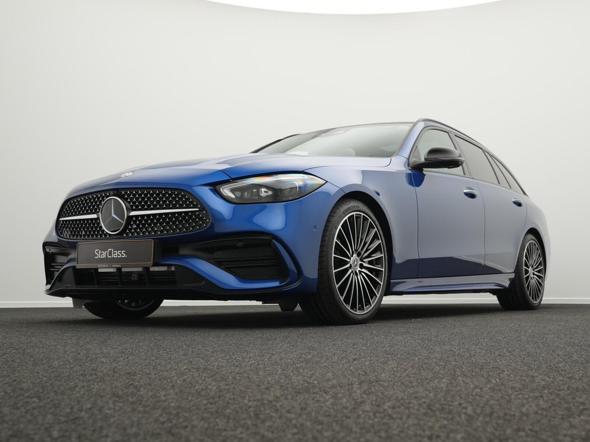 Mercedes C 220 d T-Modell AMG Line Premium (2026) - Photo 10