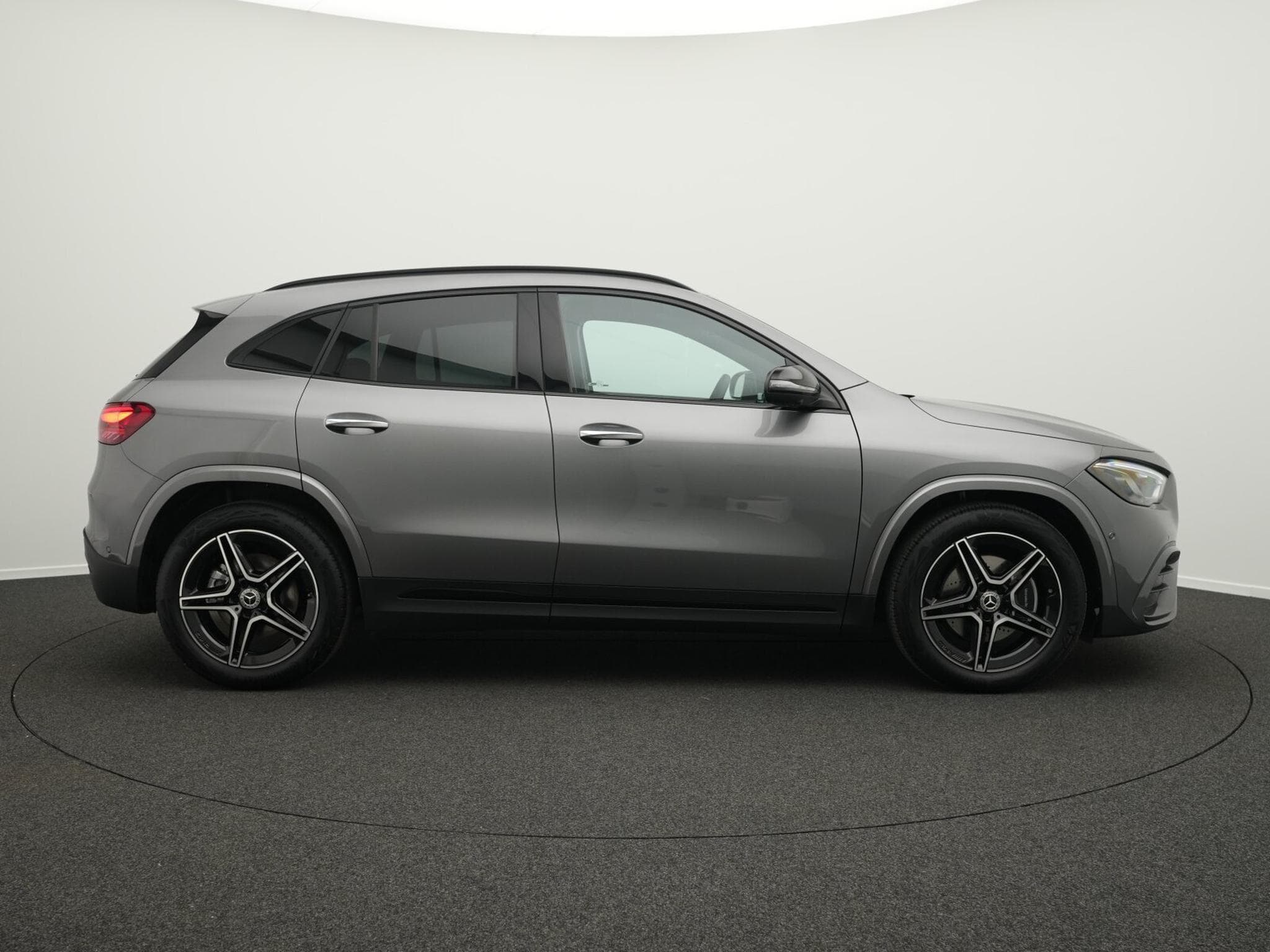 Mercedes GLA 220 4MATIC (2026) - Photo 5