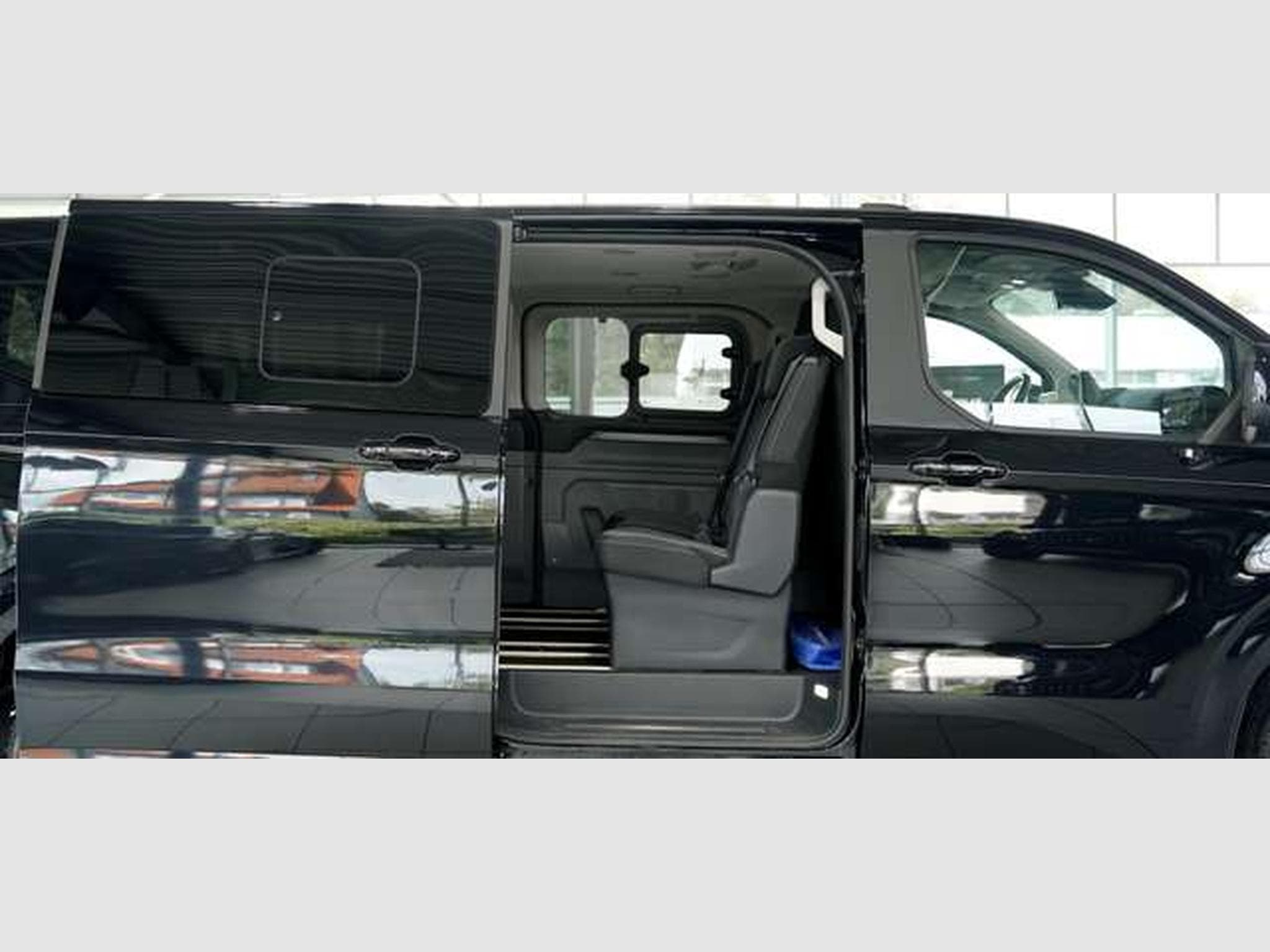 Ford Tourneo 320 L2 Tourneo Titanium FWD *9-Sitzer (2025) - Foto 16