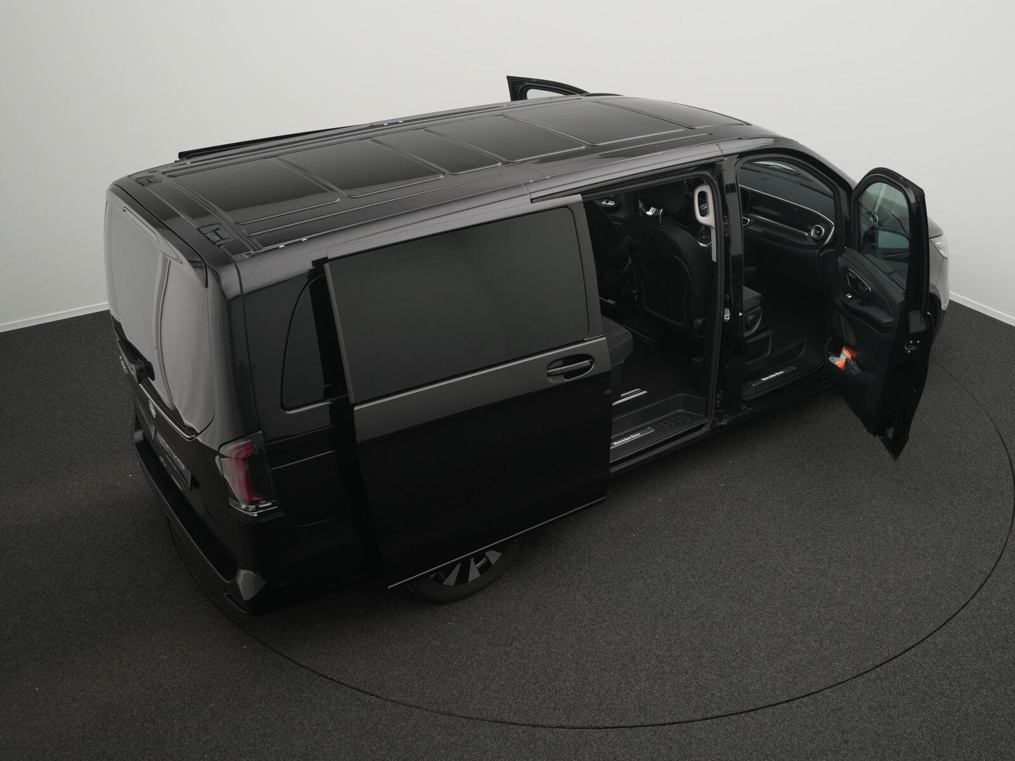 Mercedes V d STYLE Lang (2026) - Photo 13