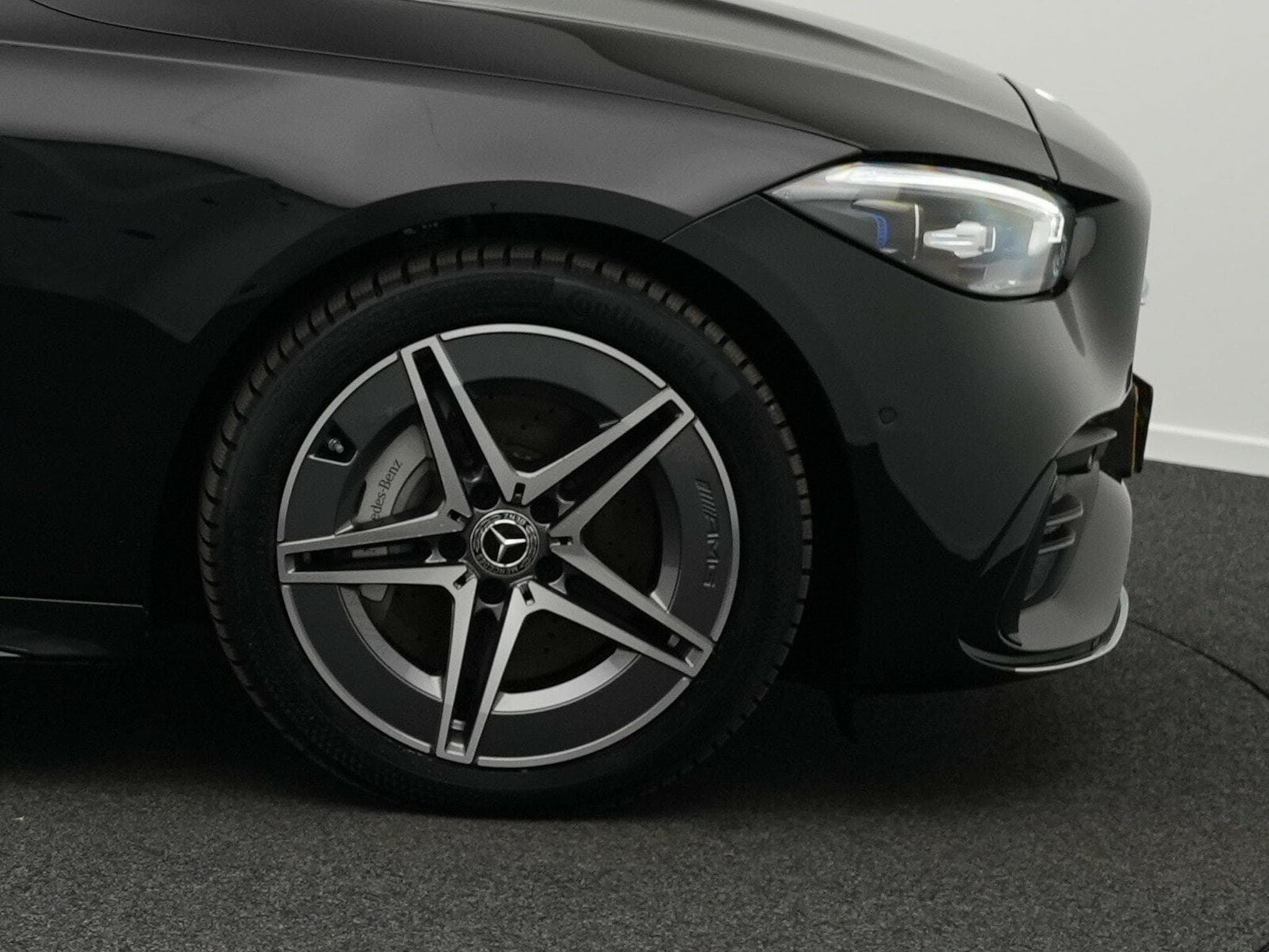 Mercedes C 220 d 4MATIC AMG-Line (2026) - Photo 8
