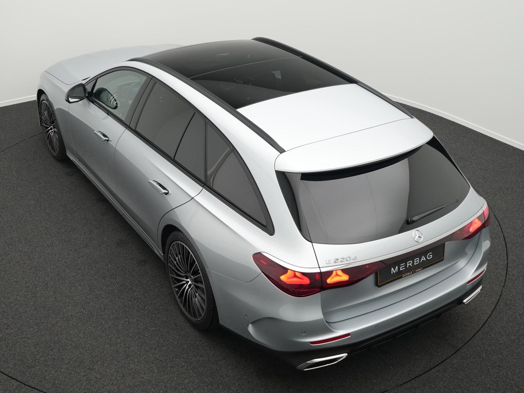 Mercedes E 220 d T-Modell (2026) - Photo 13