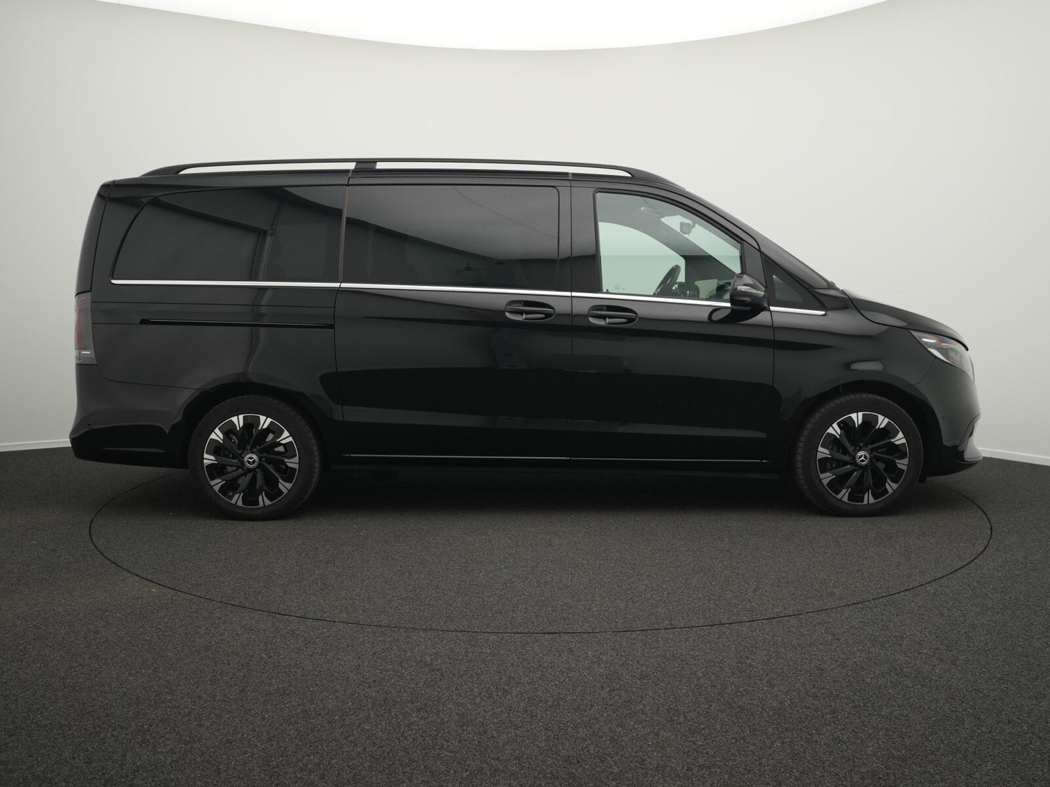 Mercedes V d AVANTGARDE Lang (2026) - Photo 5