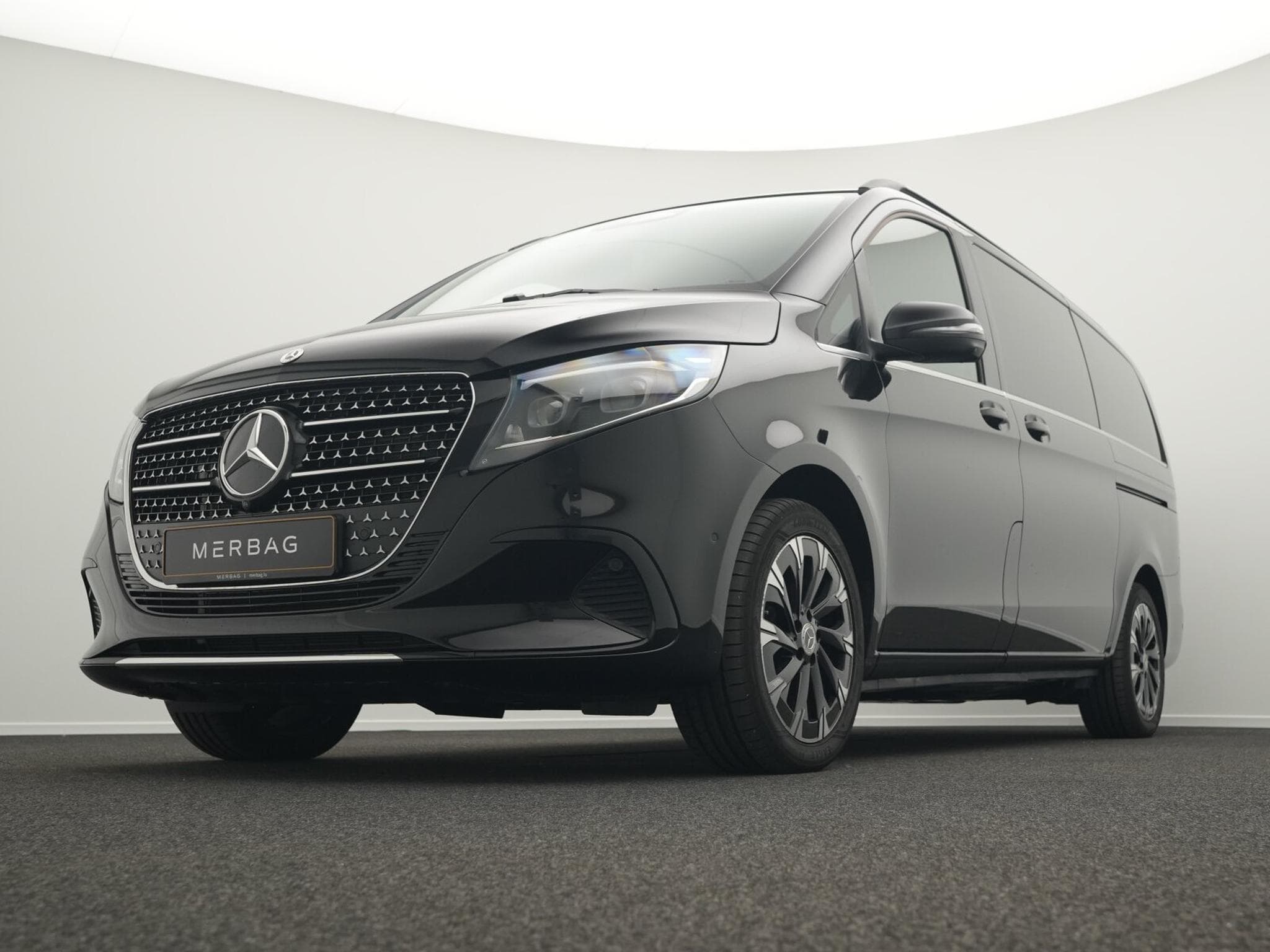 Mercedes V d AVANTGARDE Lang (2026) - Photo 8
