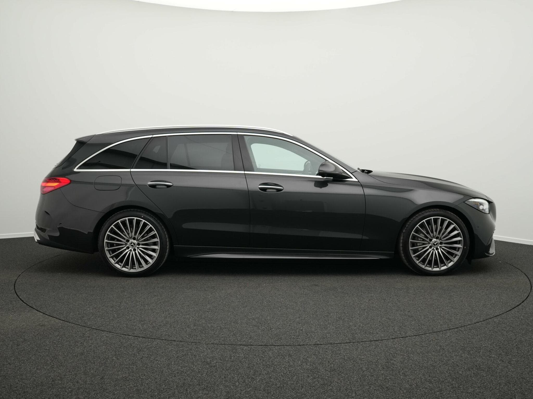 Mercedes C 200 d T-Modell AMG-Line (2026) - Photo 5