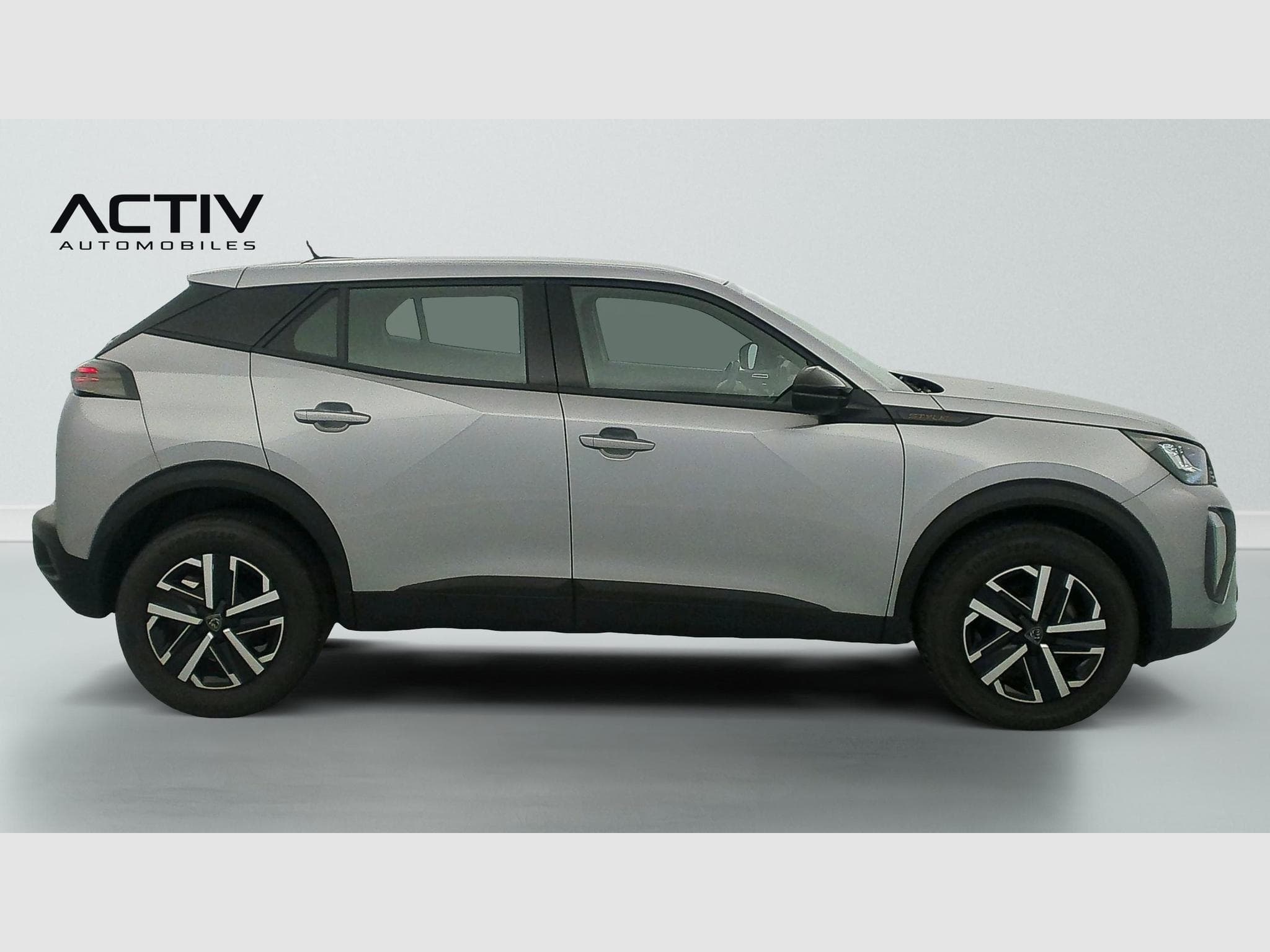 Peugeot 2008 100 S&S BVM6 Style (2025) - Photo 8