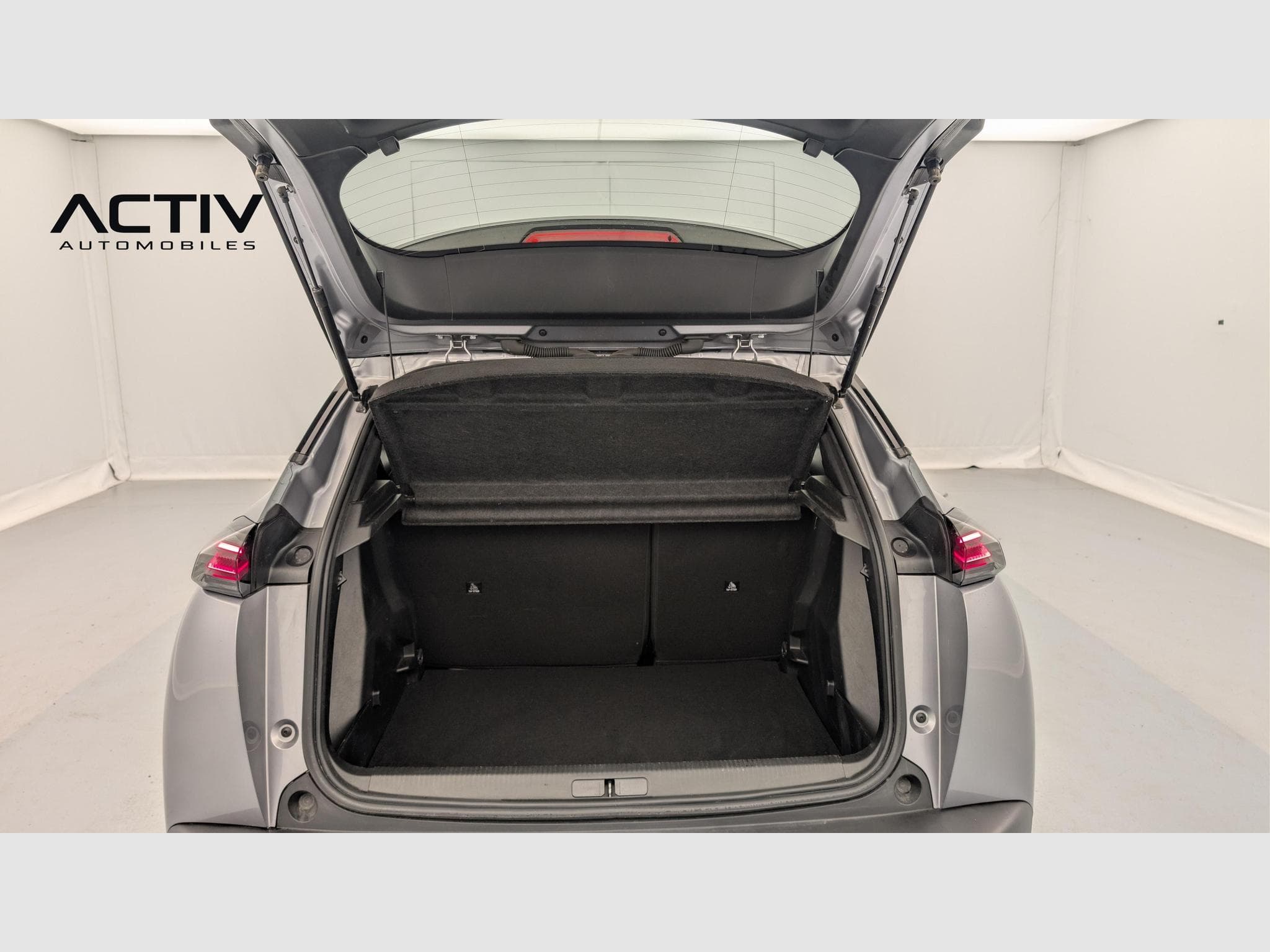 Peugeot 2008 100 S&S BVM6 Style (2025) - Photo 11