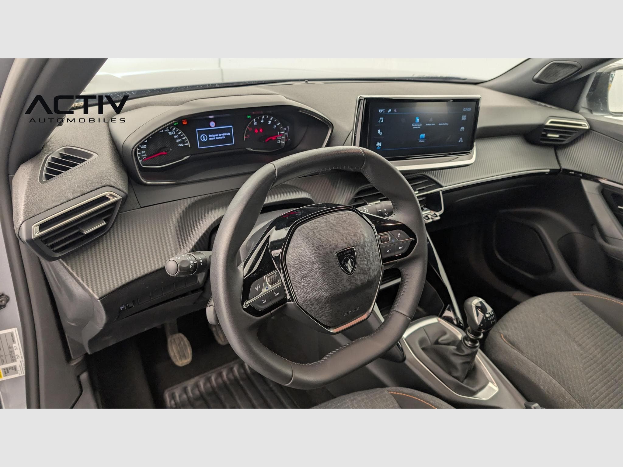 Peugeot 2008 100 S&S BVM6 Style (2025) - Photo 15