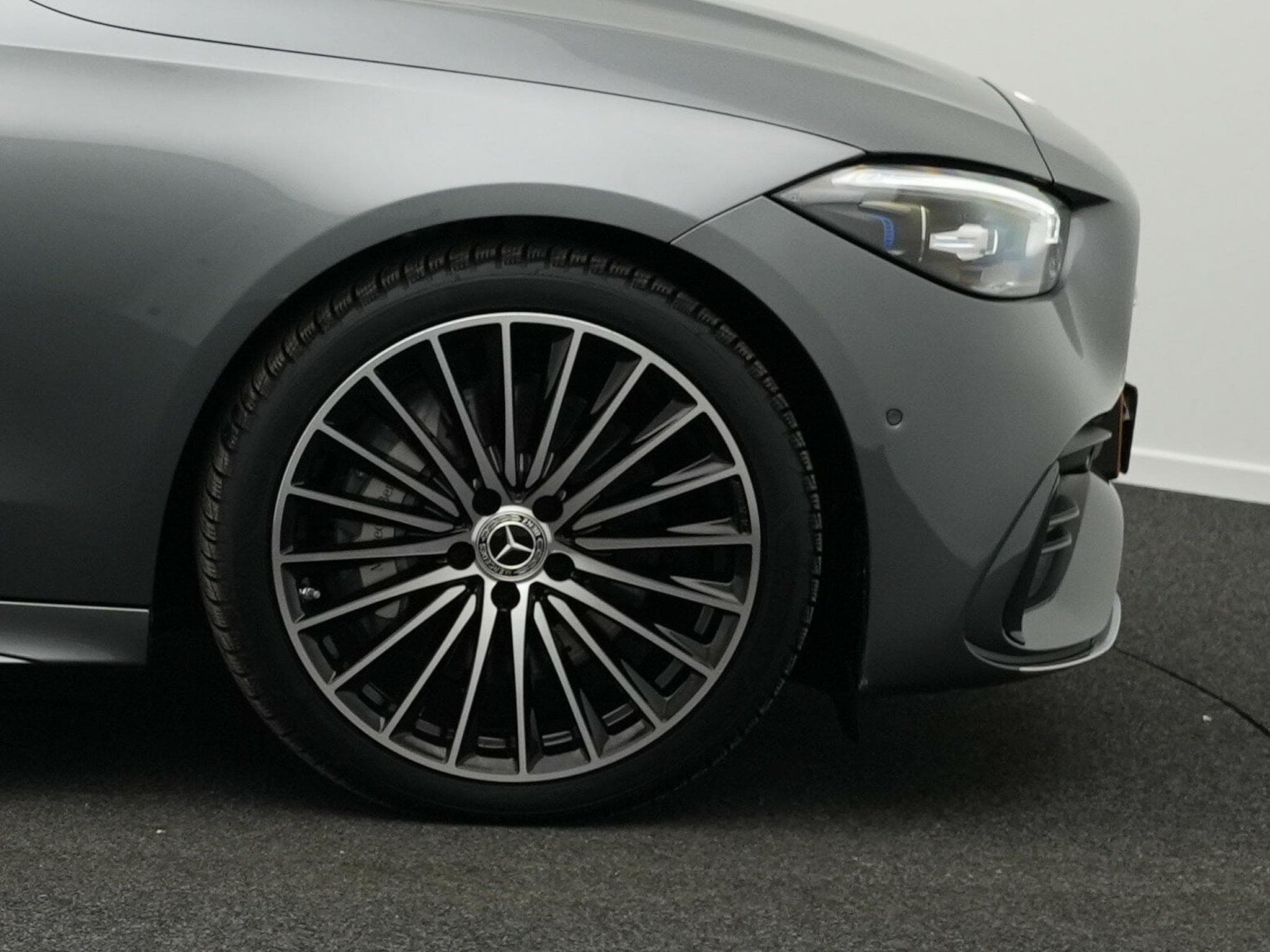 Mercedes C 200 d AMG-Line Premium (2026) - Photo 8