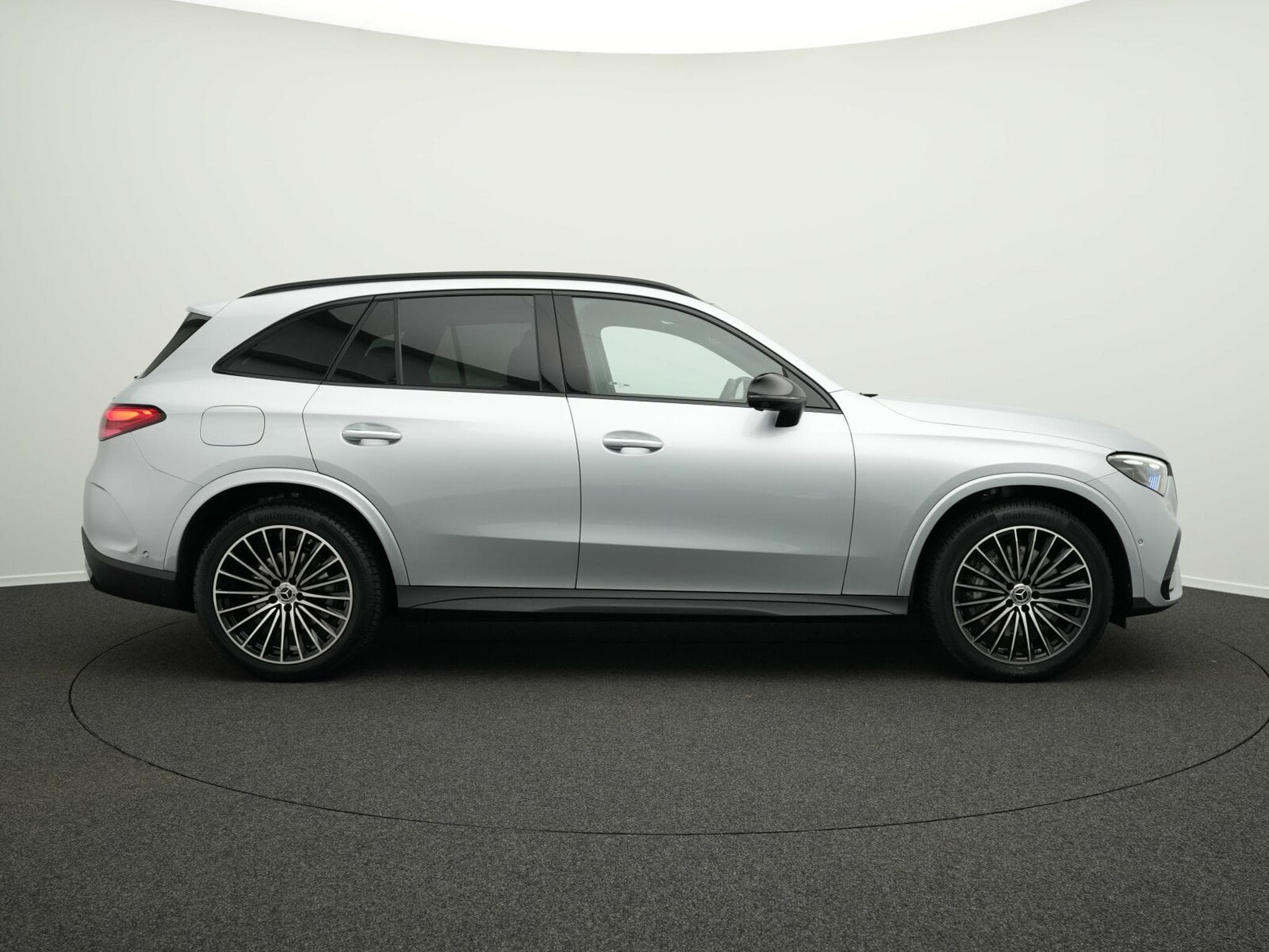 Mercedes GLC 220 d 4MATIC AMG-Line (2026) - Photo 5