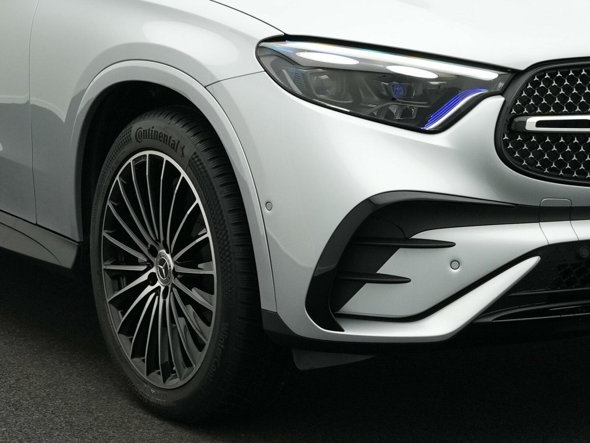 Mercedes GLC 220 d 4MATIC AMG-Line (2026) - Photo 9