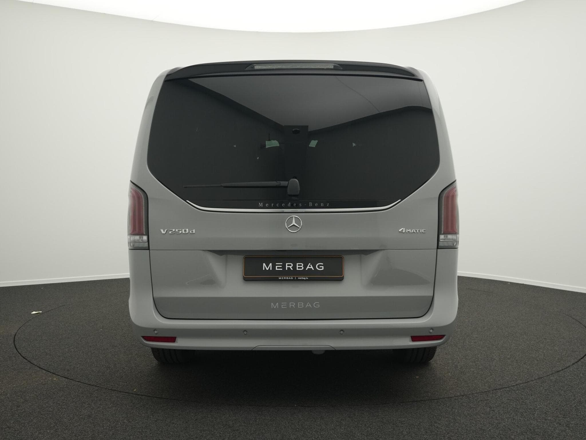 Mercedes V d 4MATIC STYLE Lang (2026) - Photo 4