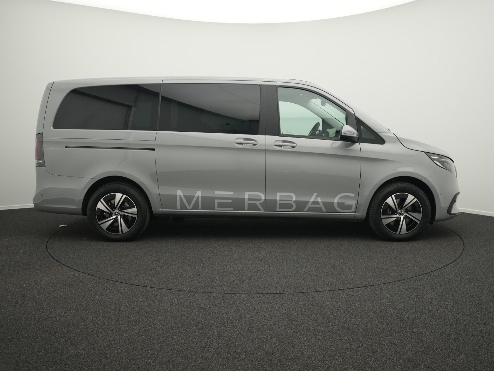 Mercedes V d 4MATIC STYLE Lang (2026) - Photo 5