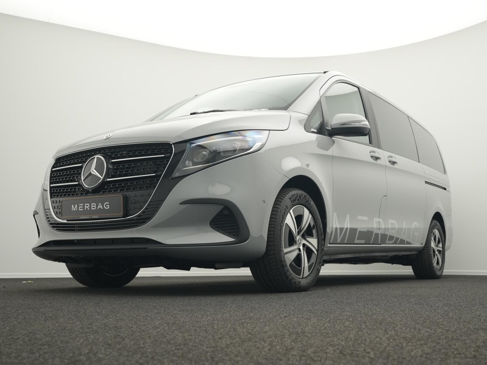 Mercedes V d 4MATIC STYLE Lang (2026) - Photo 8