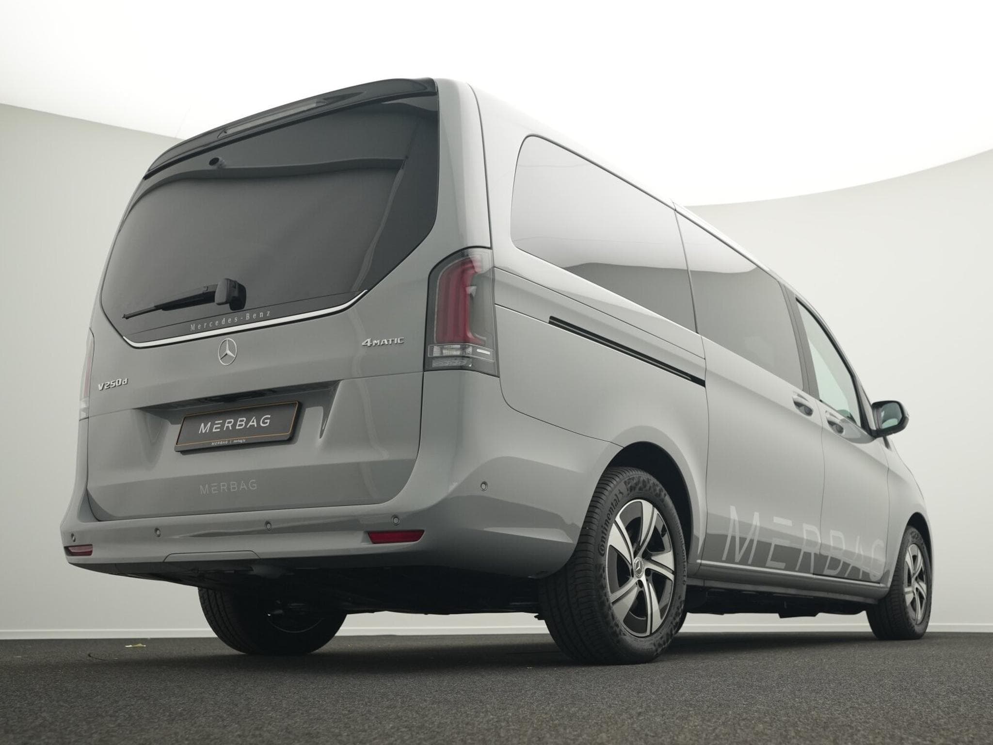 Mercedes V d 4MATIC STYLE Lang (2026) - Photo 9
