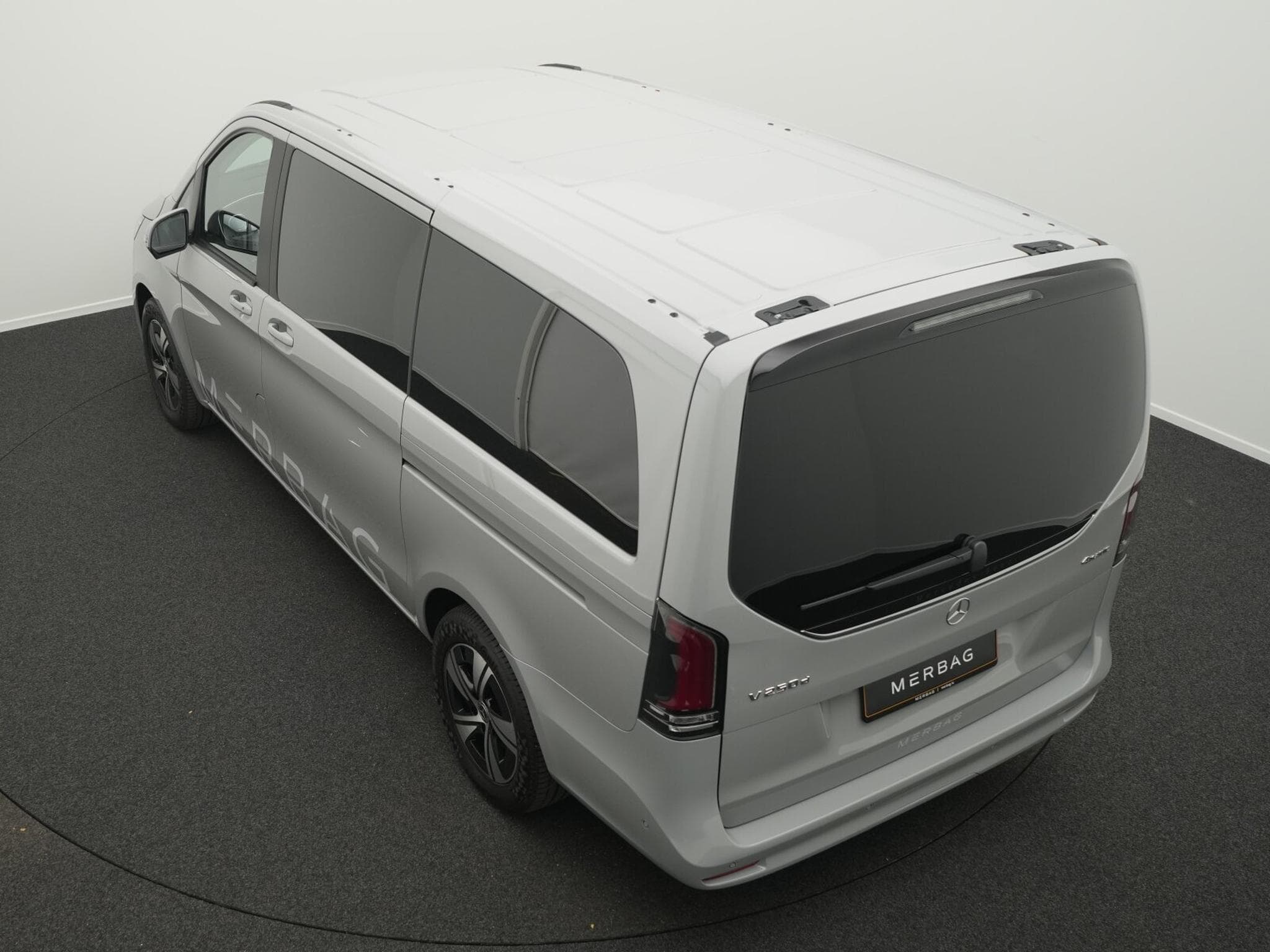 Mercedes V d 4MATIC STYLE Lang (2026) - Photo 11