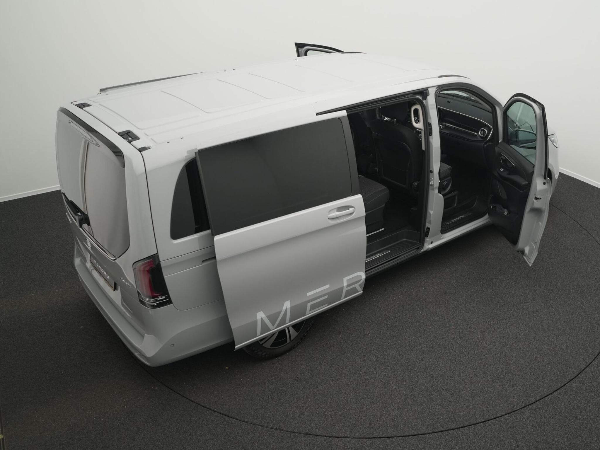 Mercedes V d 4MATIC STYLE Lang (2026) - Photo 13