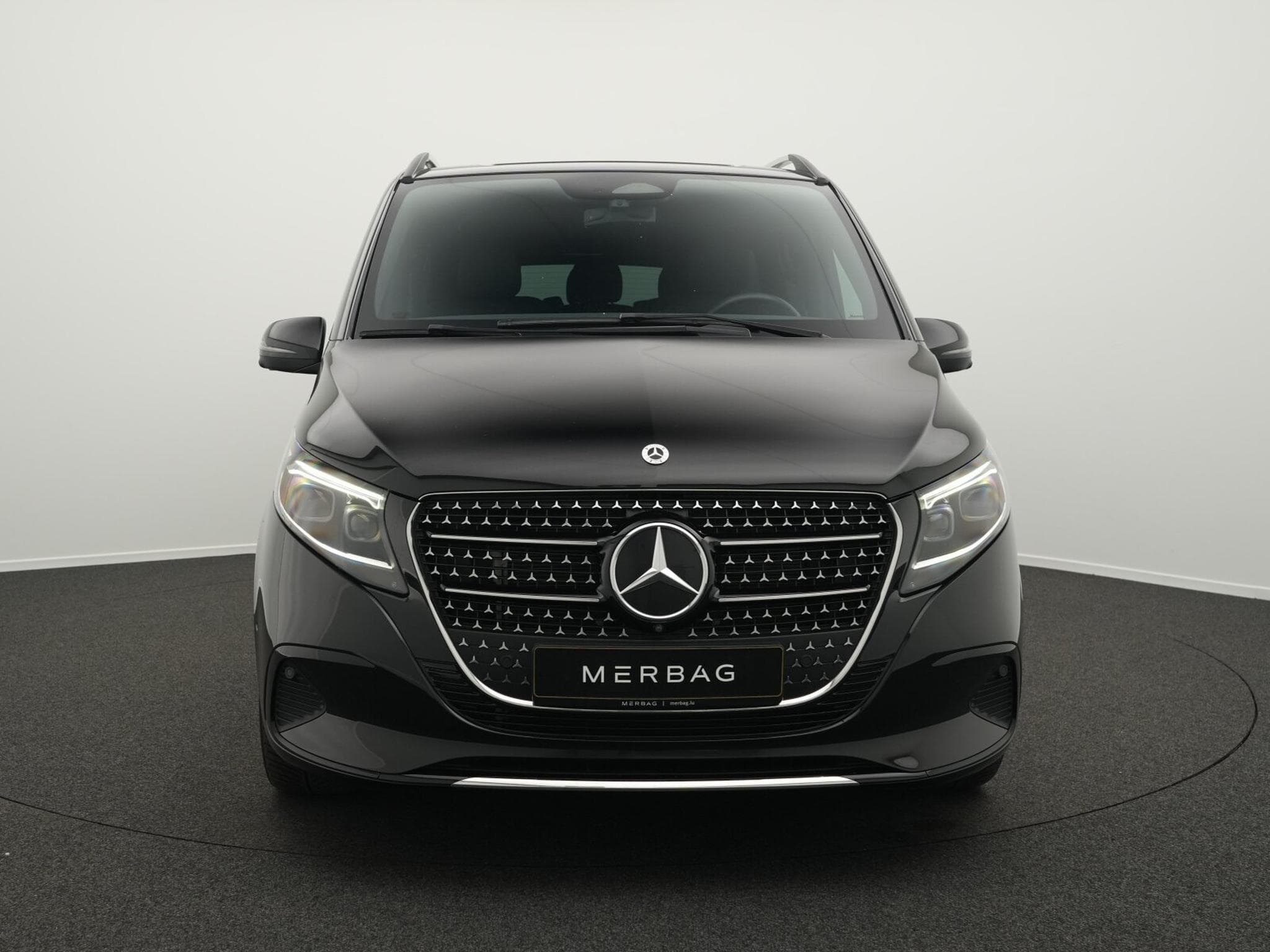 Mercedes V d RWD Avantgarde extralang (2024) - Foto 2