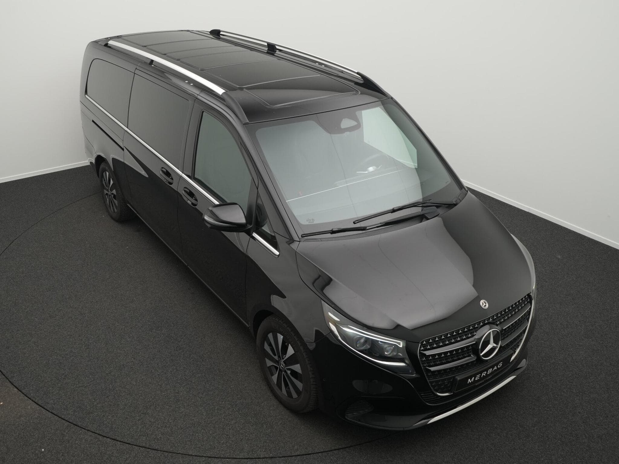 Mercedes V d RWD Avantgarde extralang (2024) - Foto 10